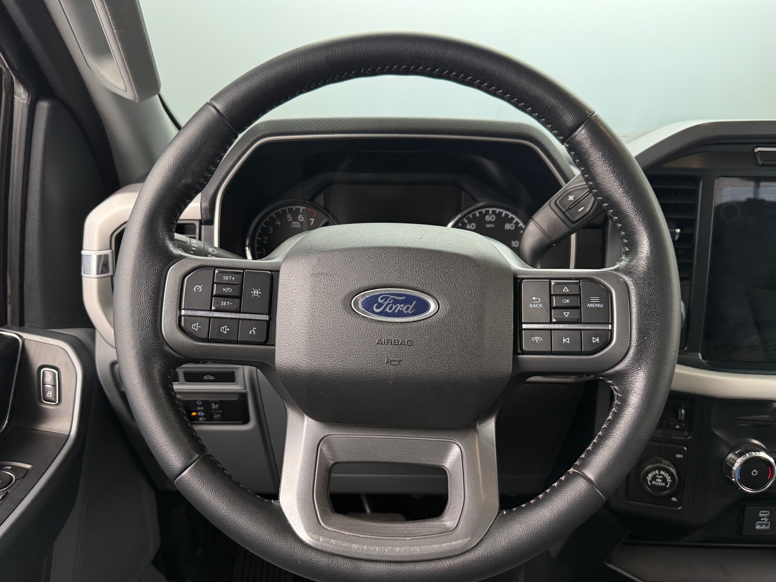 Thumbnail: 2022 Ford Econoline - 5