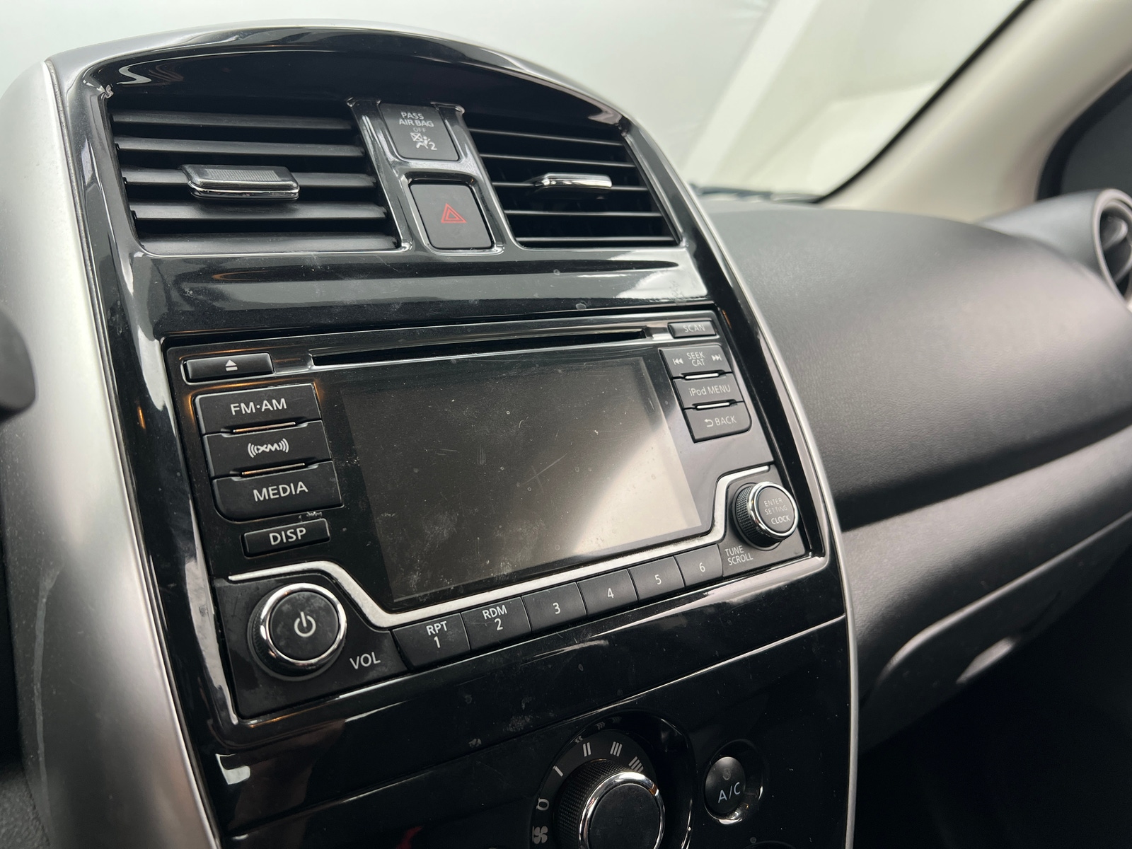 Thumbnail: 2018 Nissan Versa - 4