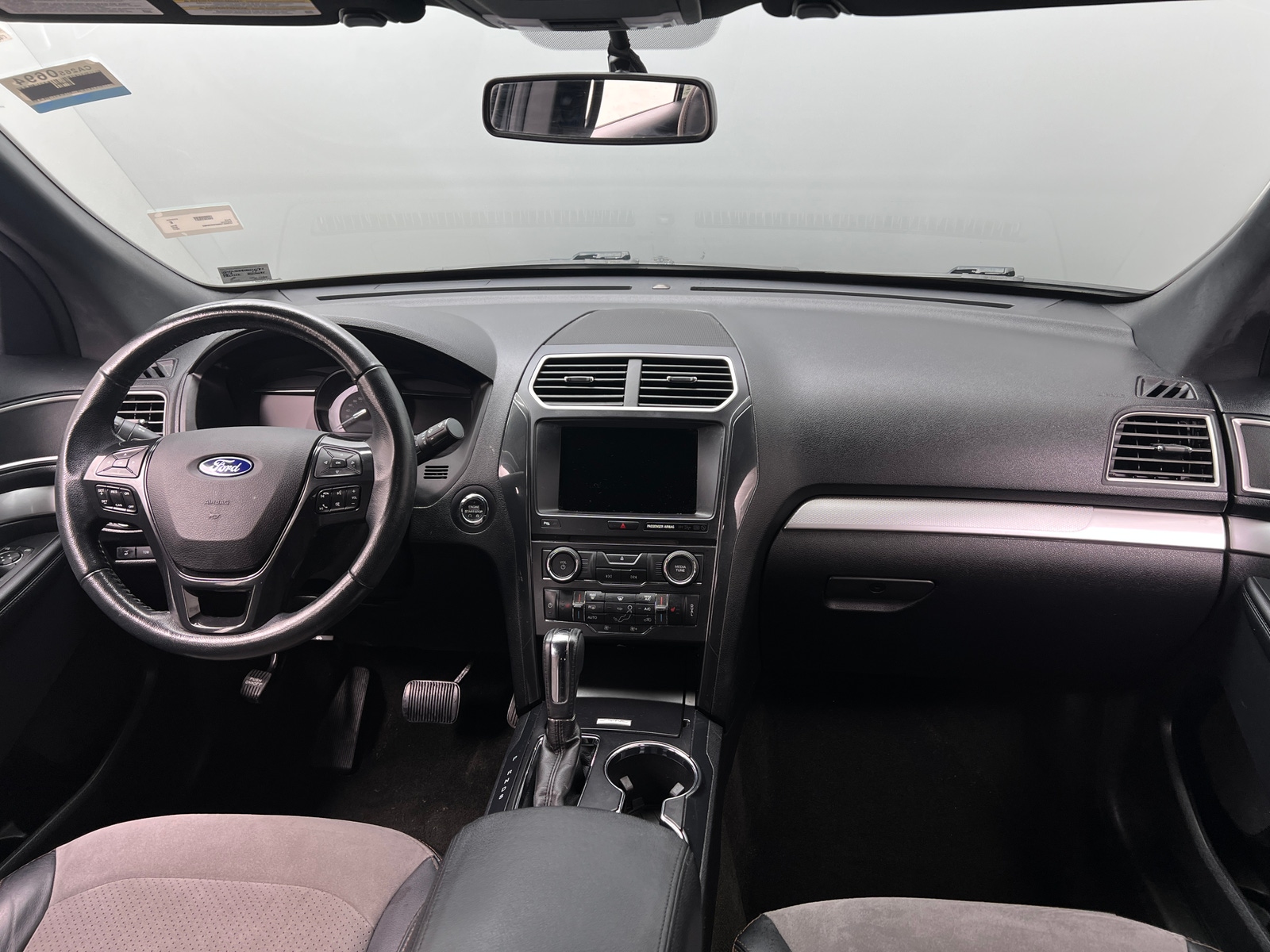 Thumbnail: 2017 Ford Explorer - 3
