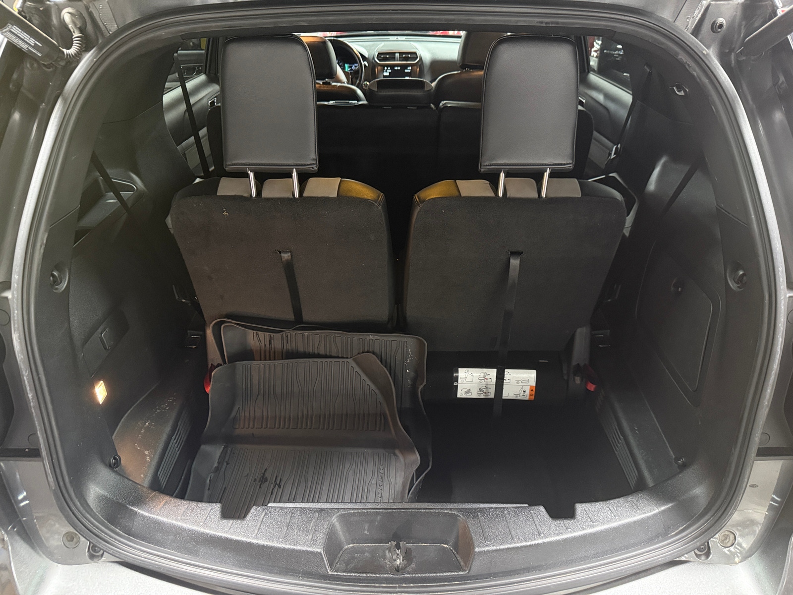 Thumbnail: 2017 Ford Explorer - 7