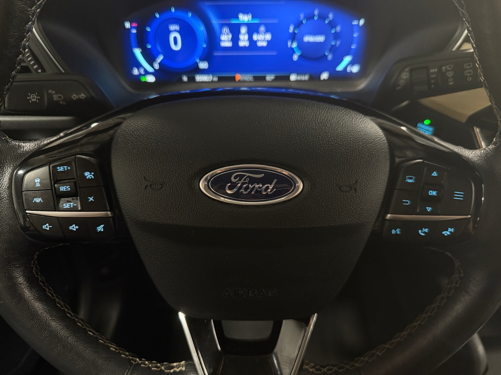 Thumbnail: 2021 Ford Escape - 4