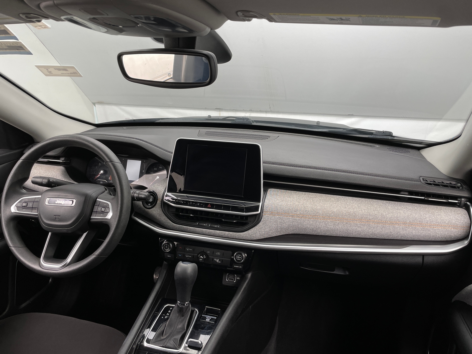 Thumbnail: 2022 Jeep Compass - 3