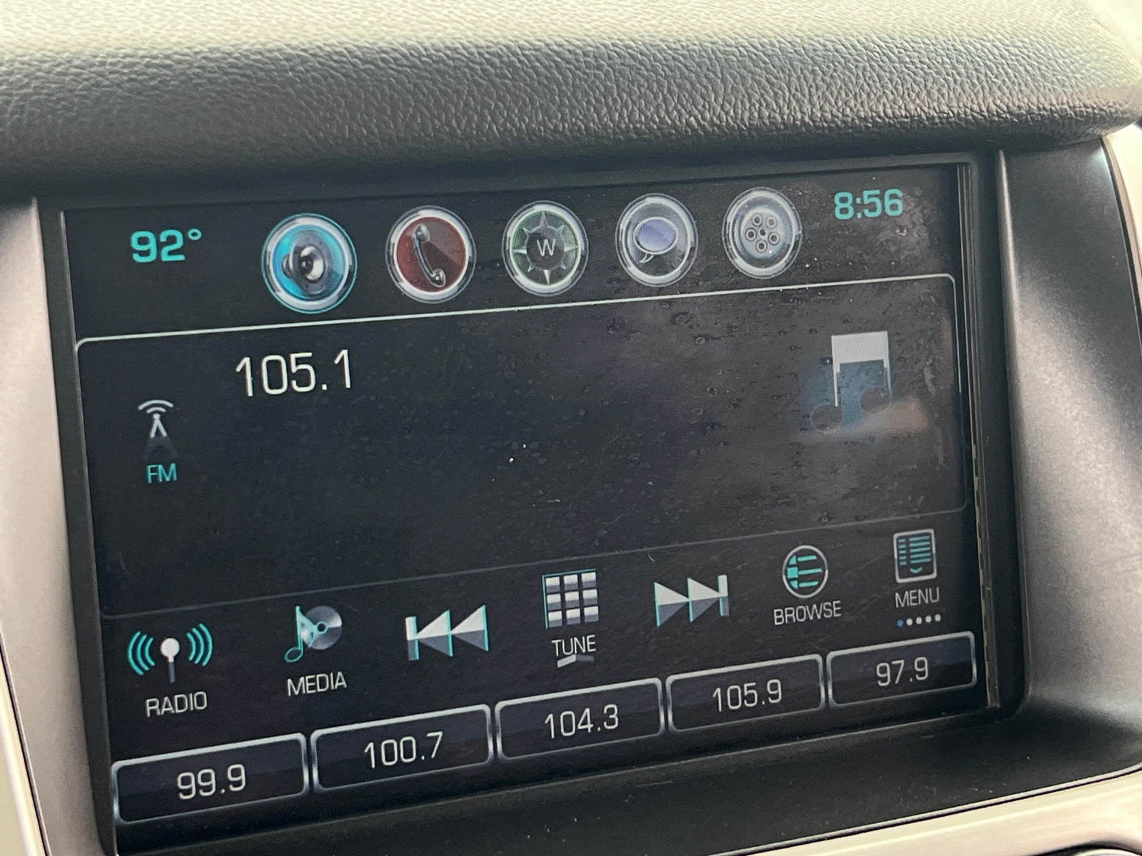 Thumbnail: 2019 GMC Yukon XL - 3