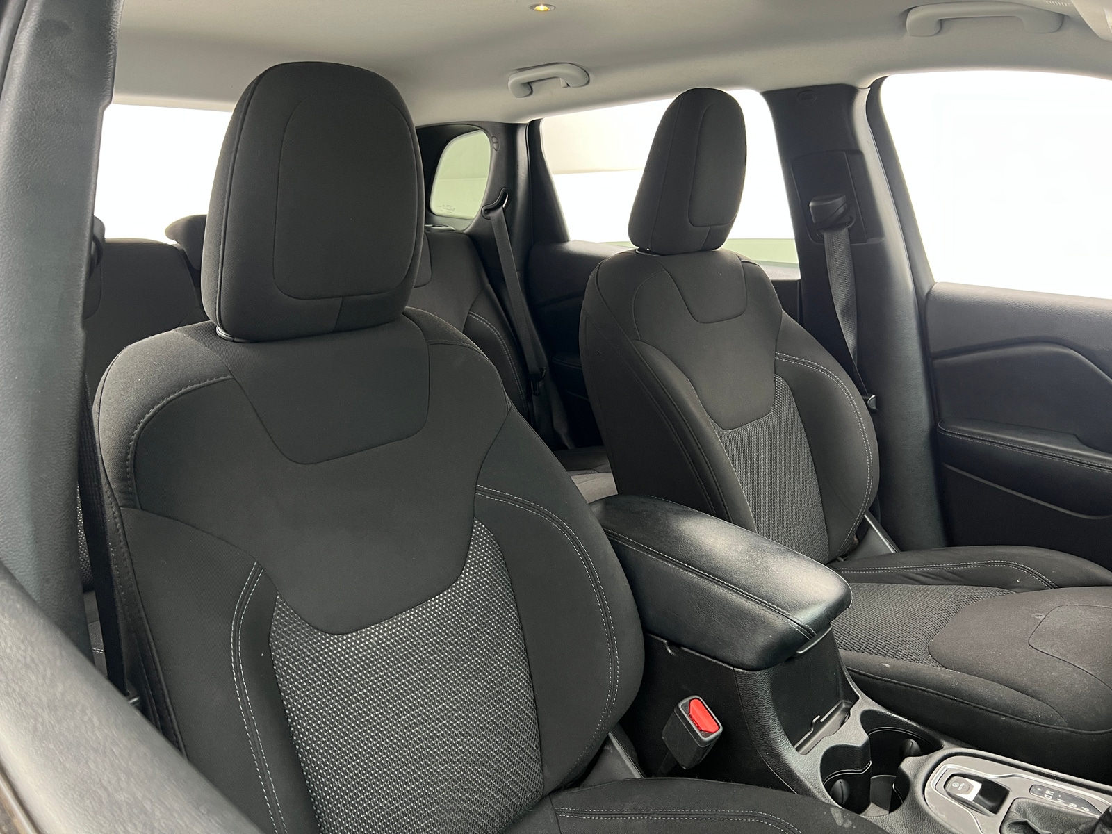 Thumbnail: 2020 Jeep Cherokee - 2