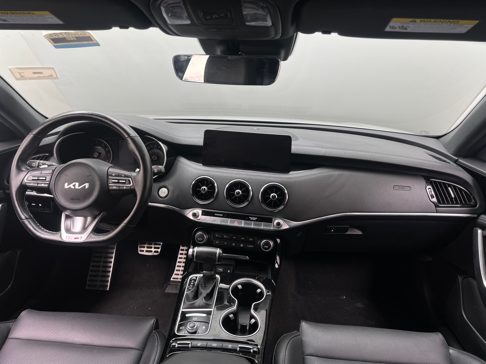 Thumbnail: 2022 Kia Stinger - 2