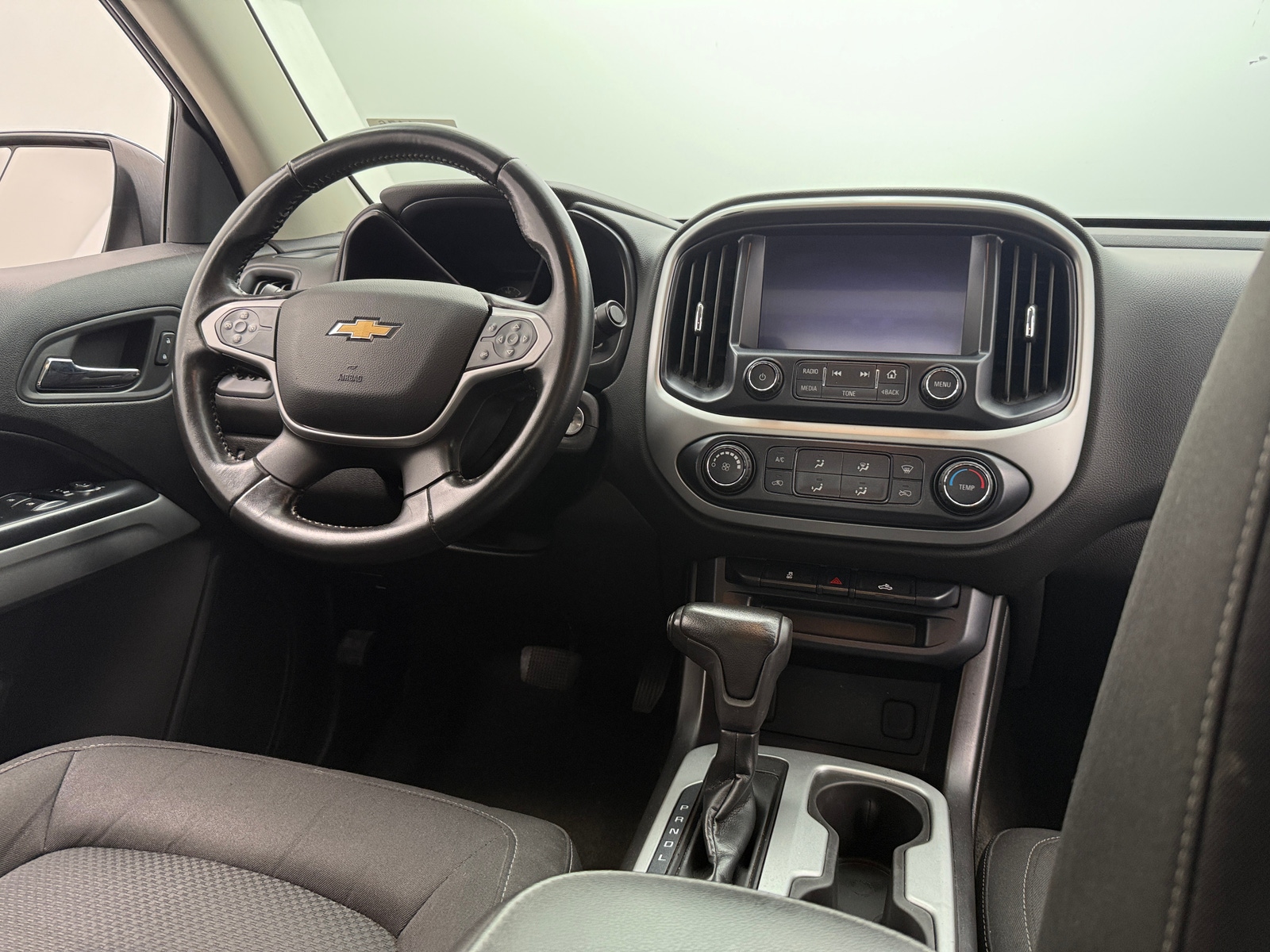 Thumbnail: 2018 Chevrolet Colorado - 3