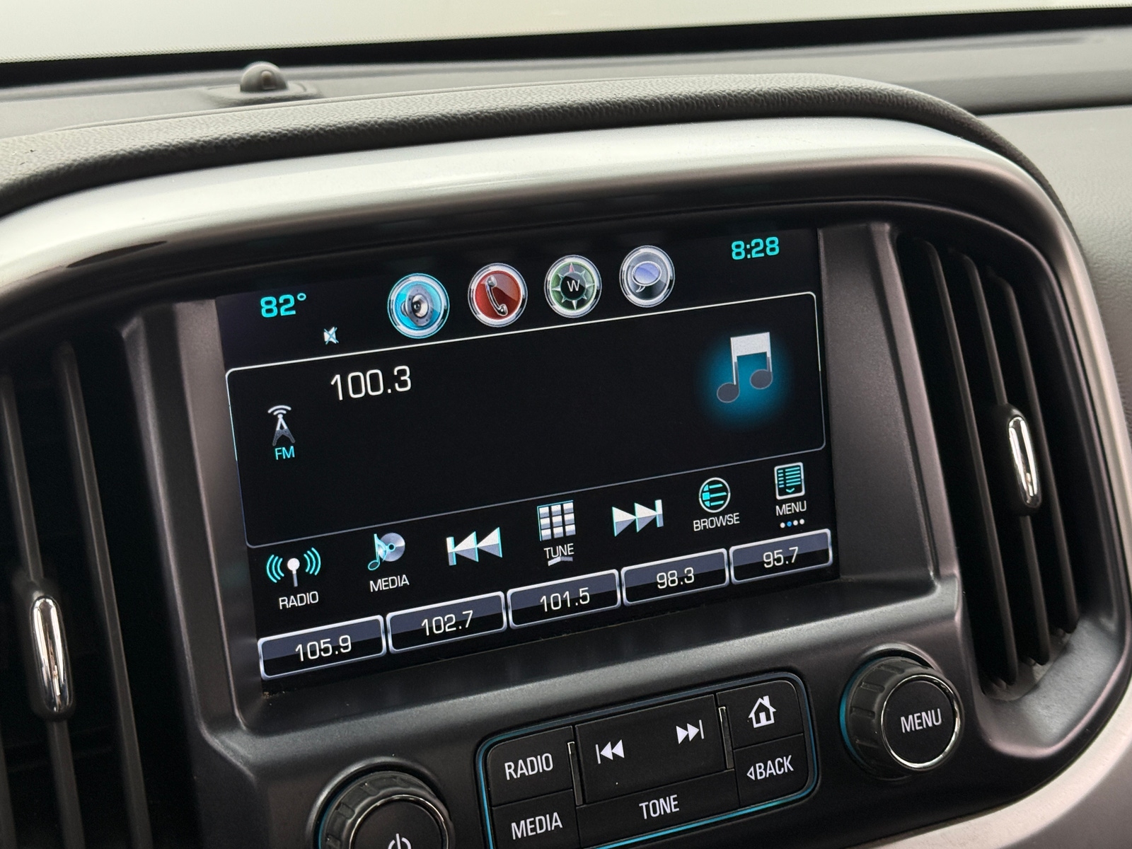 Thumbnail: 2018 Chevrolet Colorado - 4