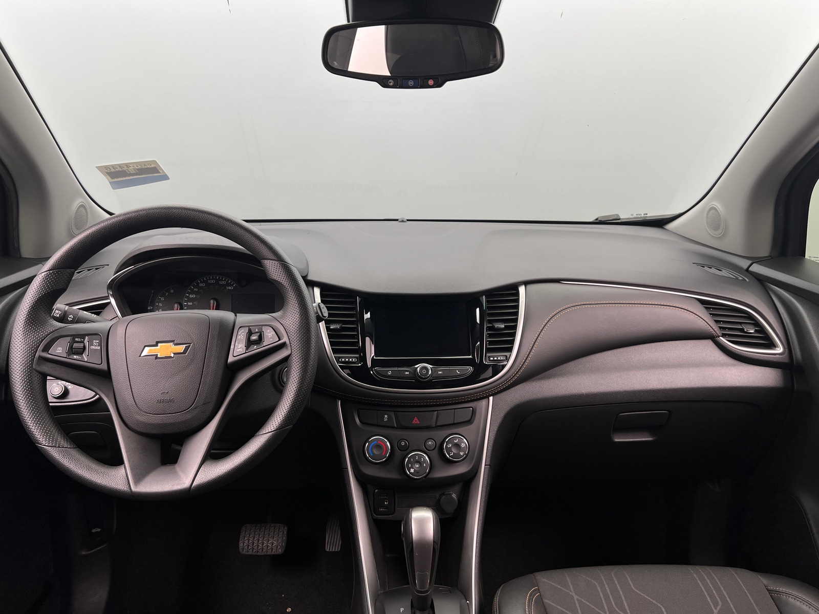 Thumbnail: 2021 Chevrolet Trax - 3