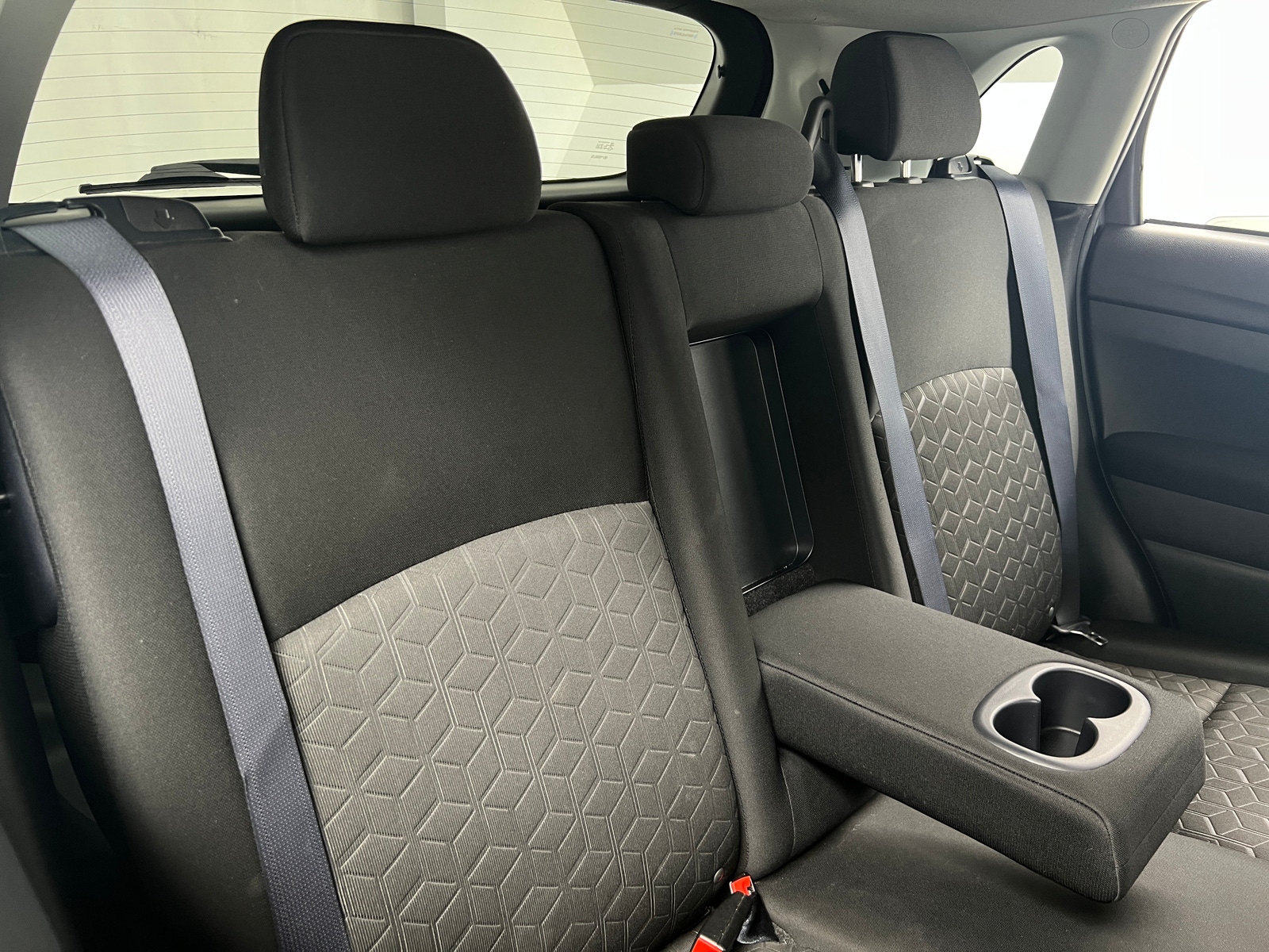 Thumbnail: 2020 Mitsubishi Outlander Sport - 6