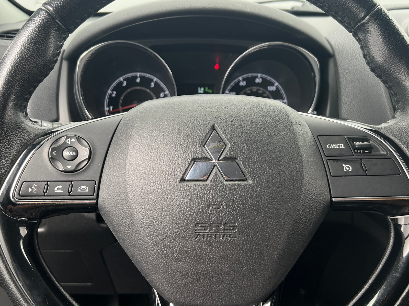 Thumbnail: 2020 Mitsubishi Outlander Sport - 5