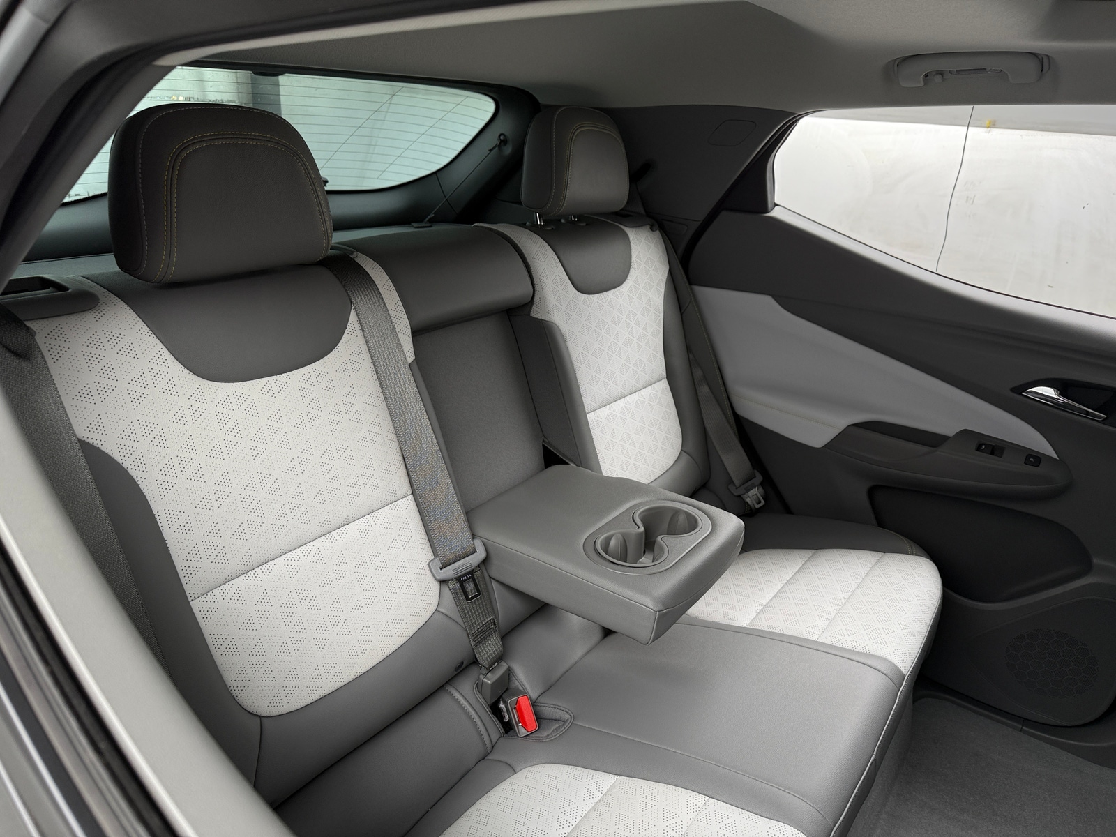 Thumbnail: 2023 Chevrolet Bolt EUV - 6