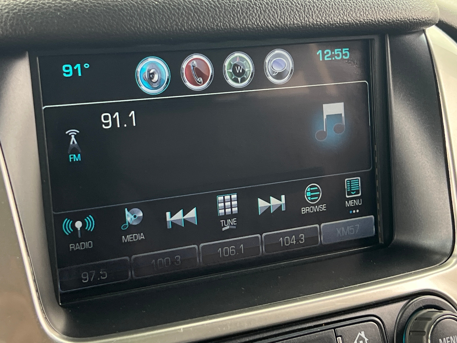 Thumbnail: 2019 Chevrolet Tahoe - 3