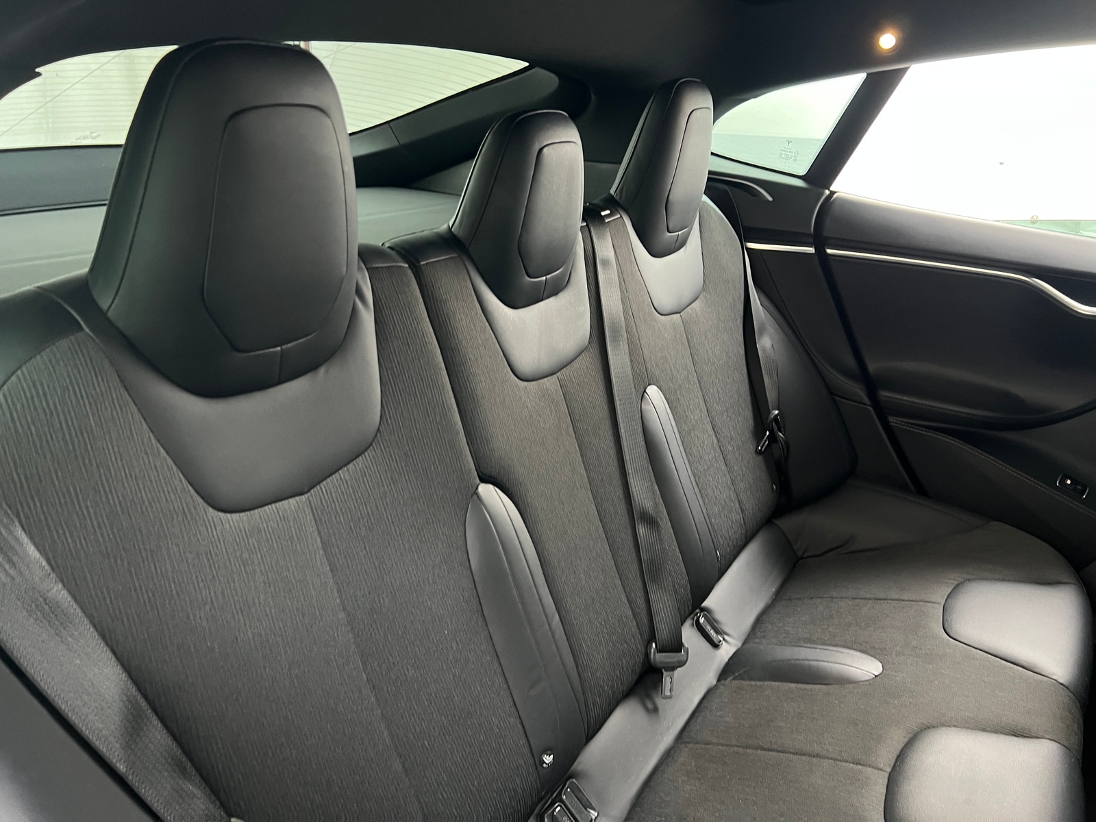 Thumbnail: 2017 Tesla Model S - 5