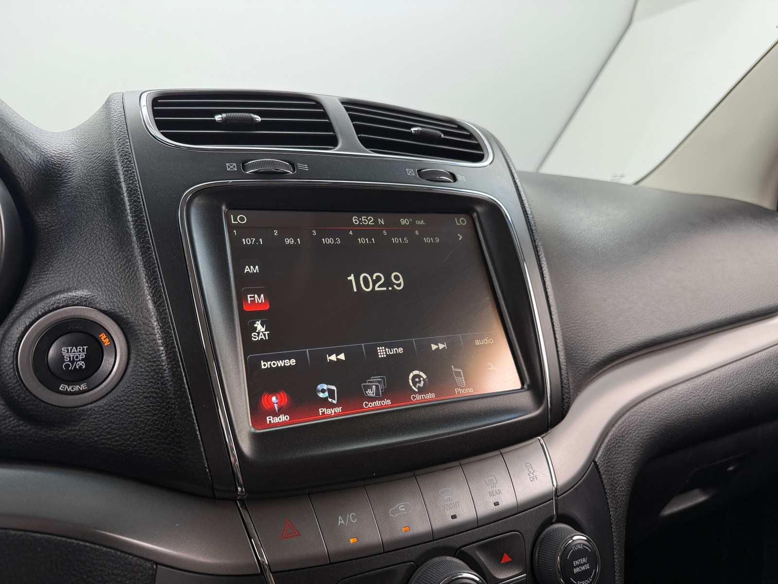 Thumbnail: 2015 Dodge Journey - 3