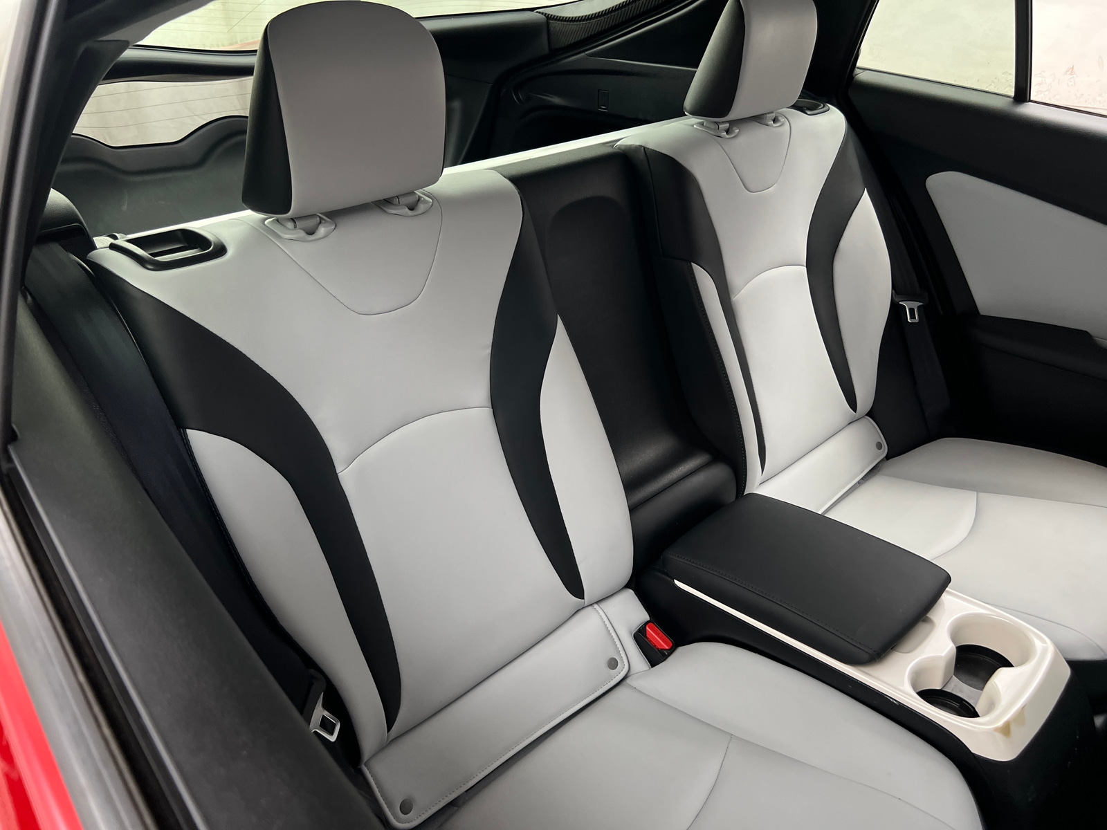 Thumbnail: 2017 Toyota Prius Prime - 5