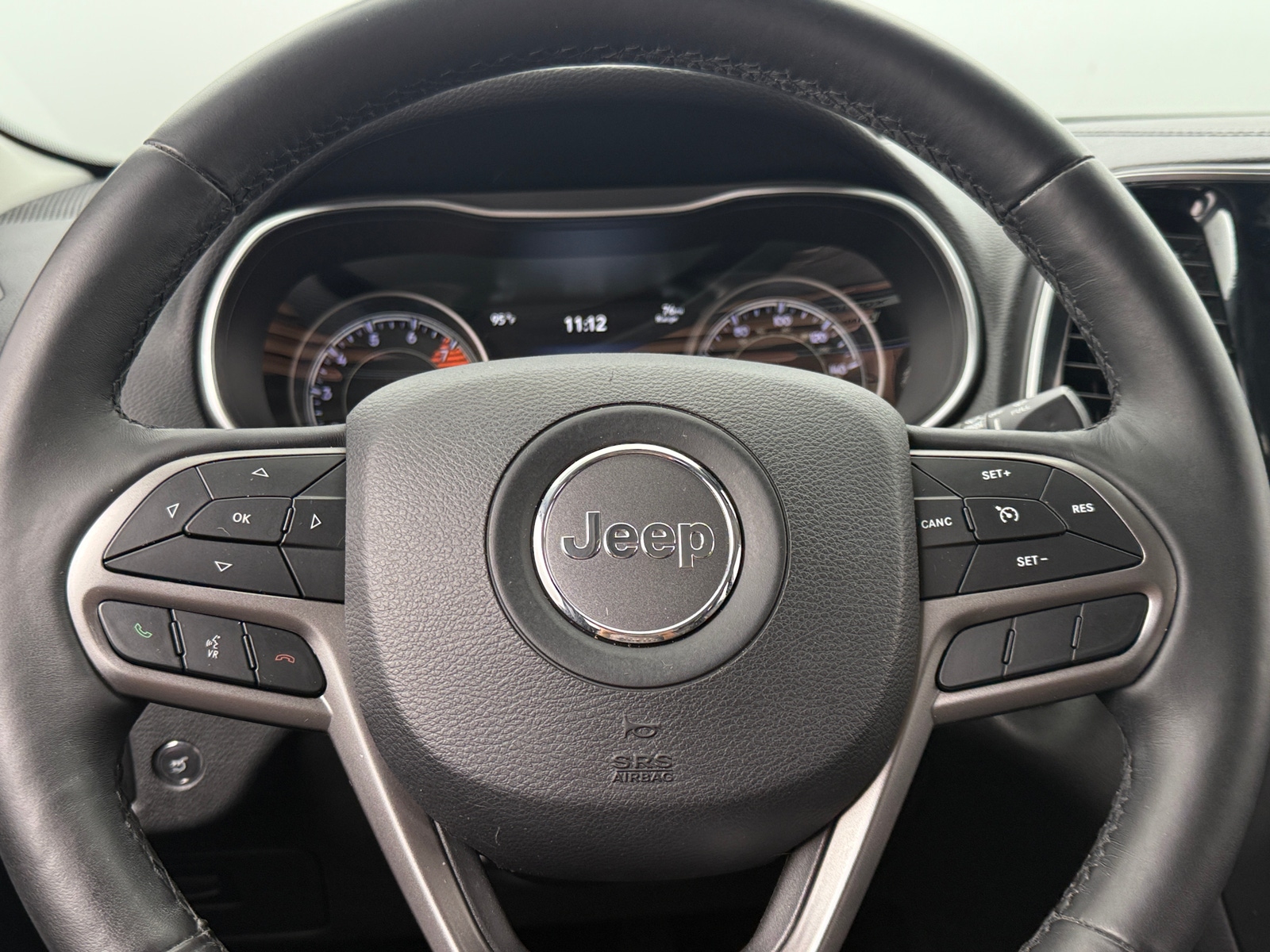 Thumbnail: 2019 Jeep Cherokee - 4