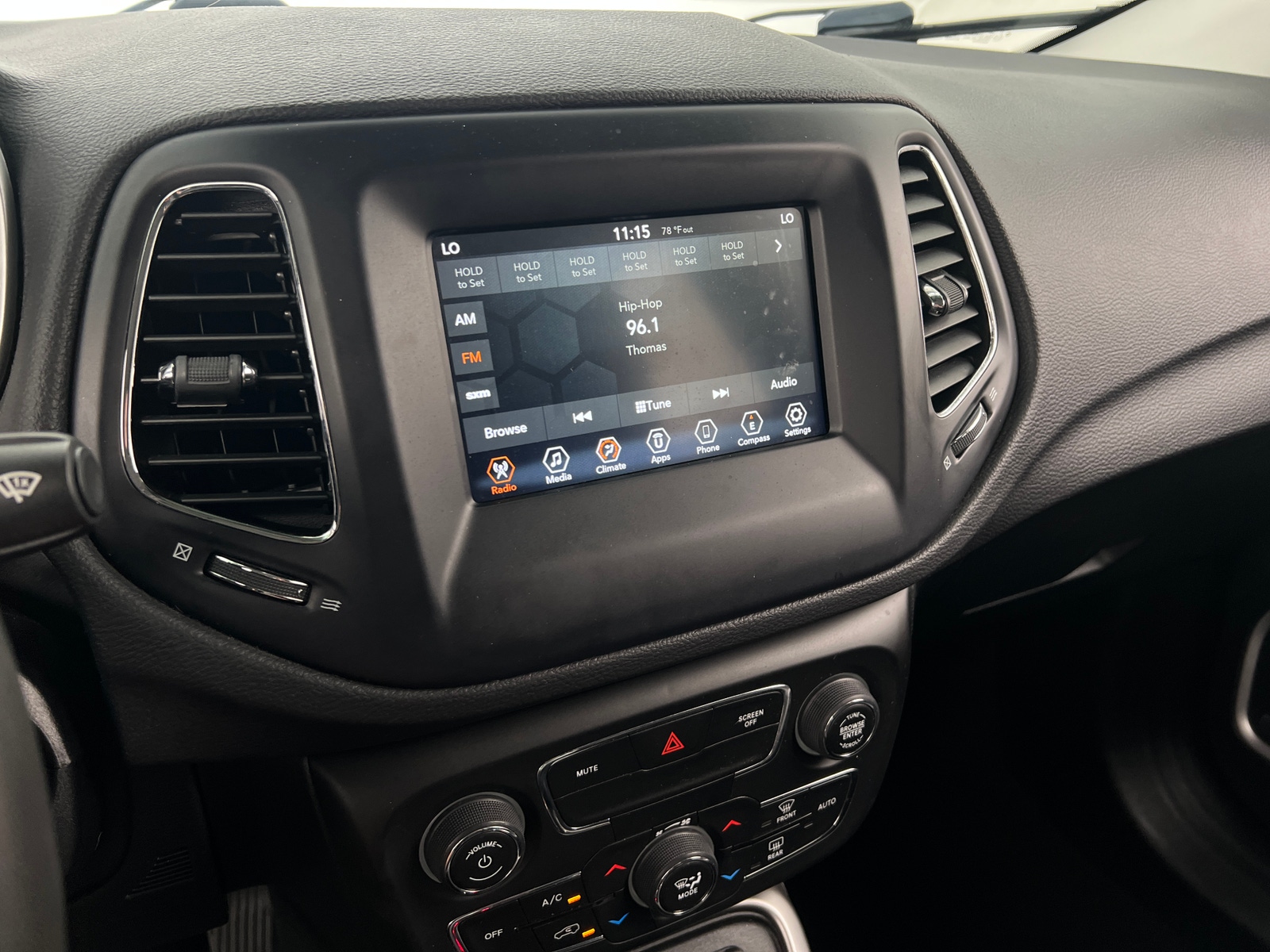 Thumbnail: 2021 Jeep Compass - 4