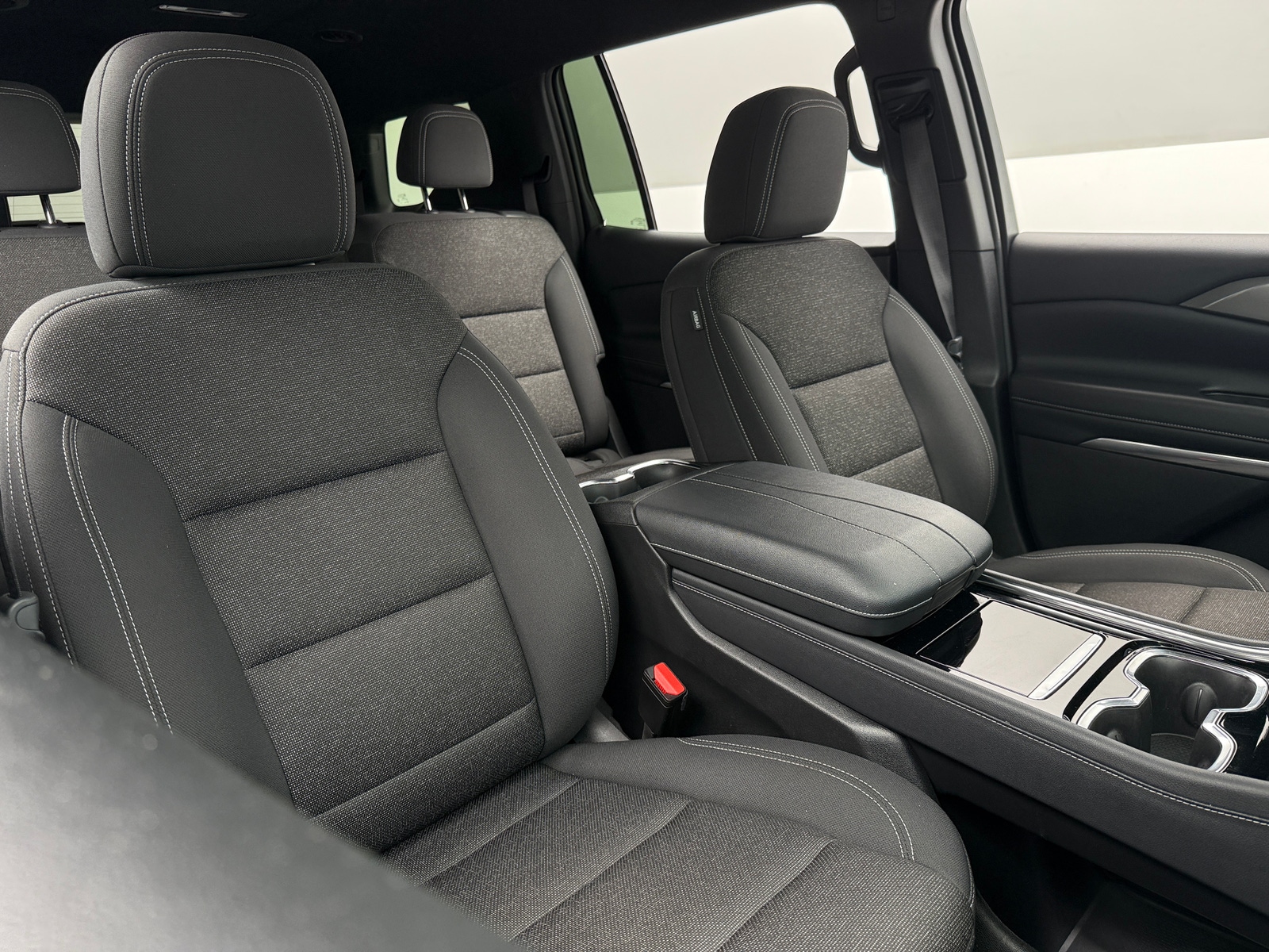 Thumbnail: 2024 Chevrolet Traverse - 2