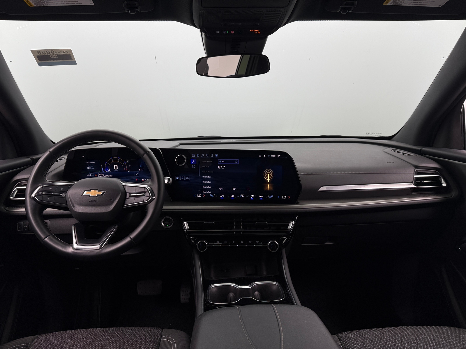 Thumbnail: 2024 Chevrolet Traverse - 3