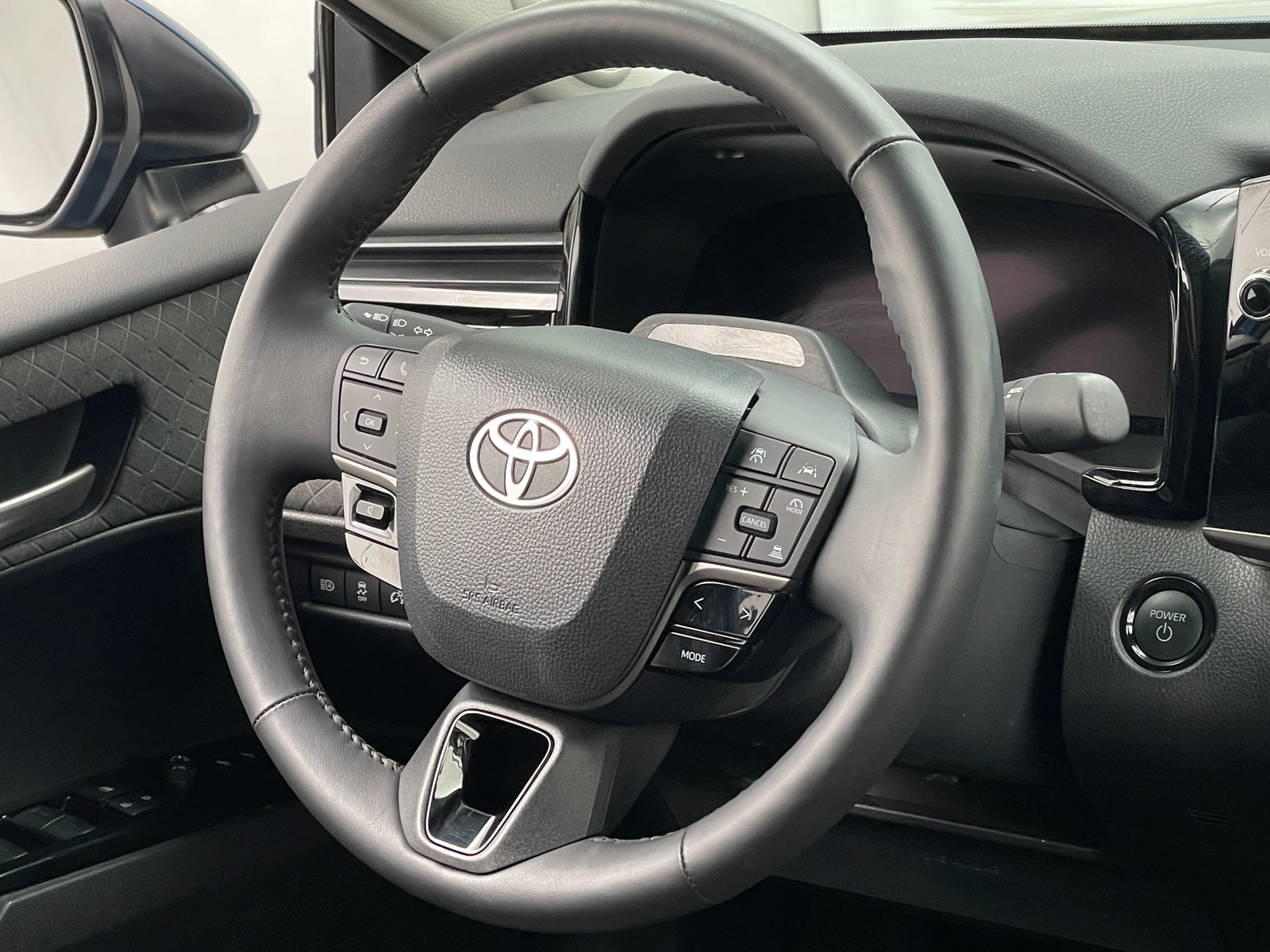Thumbnail: 2025 Toyota Camry - 4