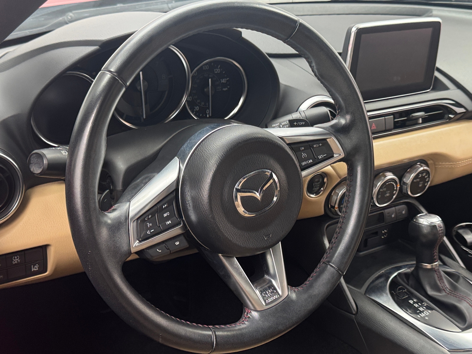 Thumbnail: 2016 Mazda MX-5 Miata - 4