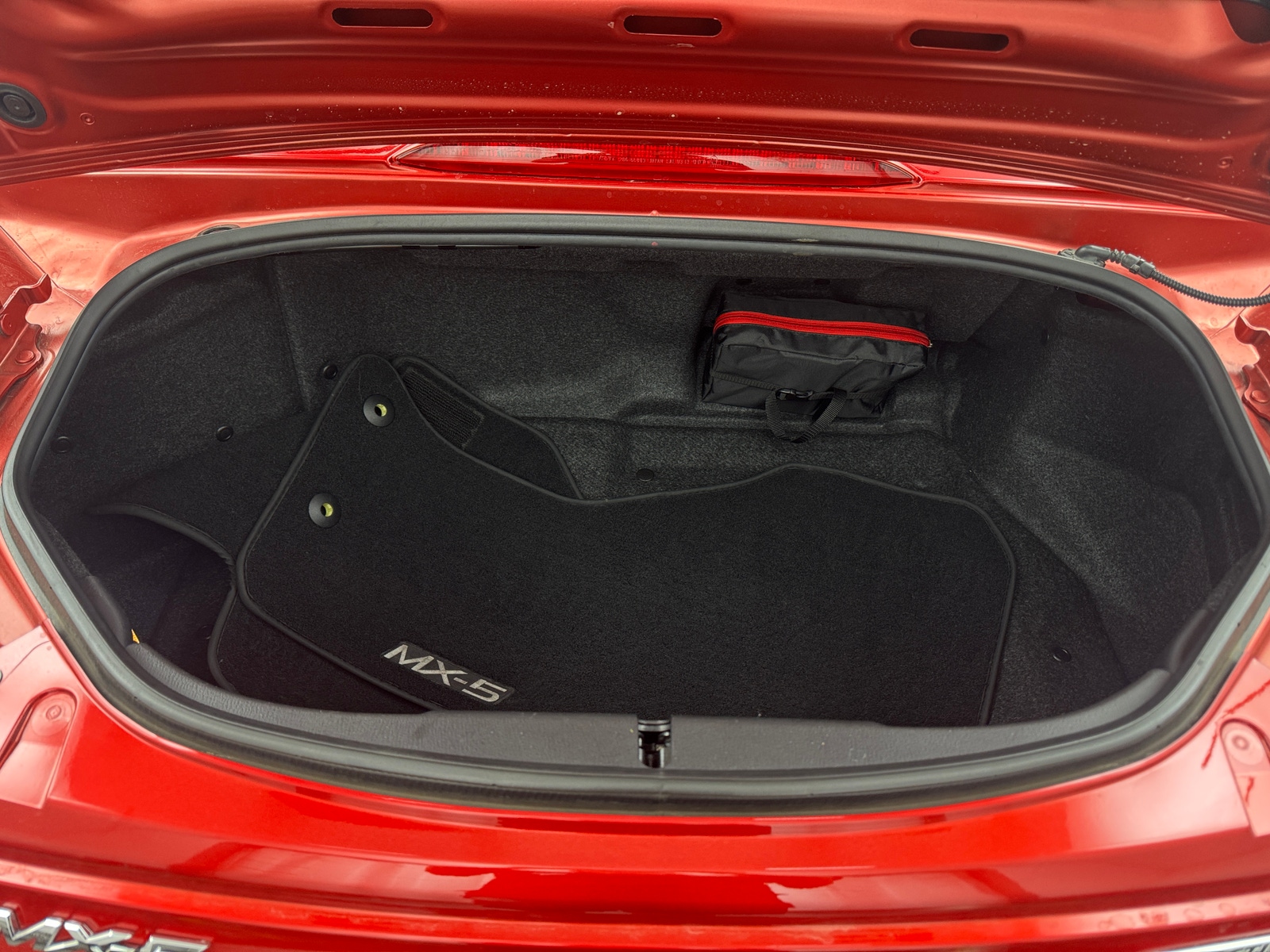 Thumbnail: 2016 Mazda MX-5 Miata - 5