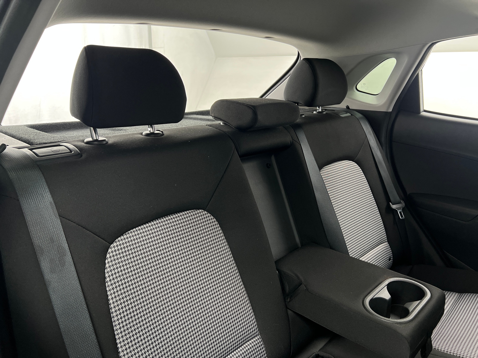 Thumbnail: 2021 Hyundai Kona - 6