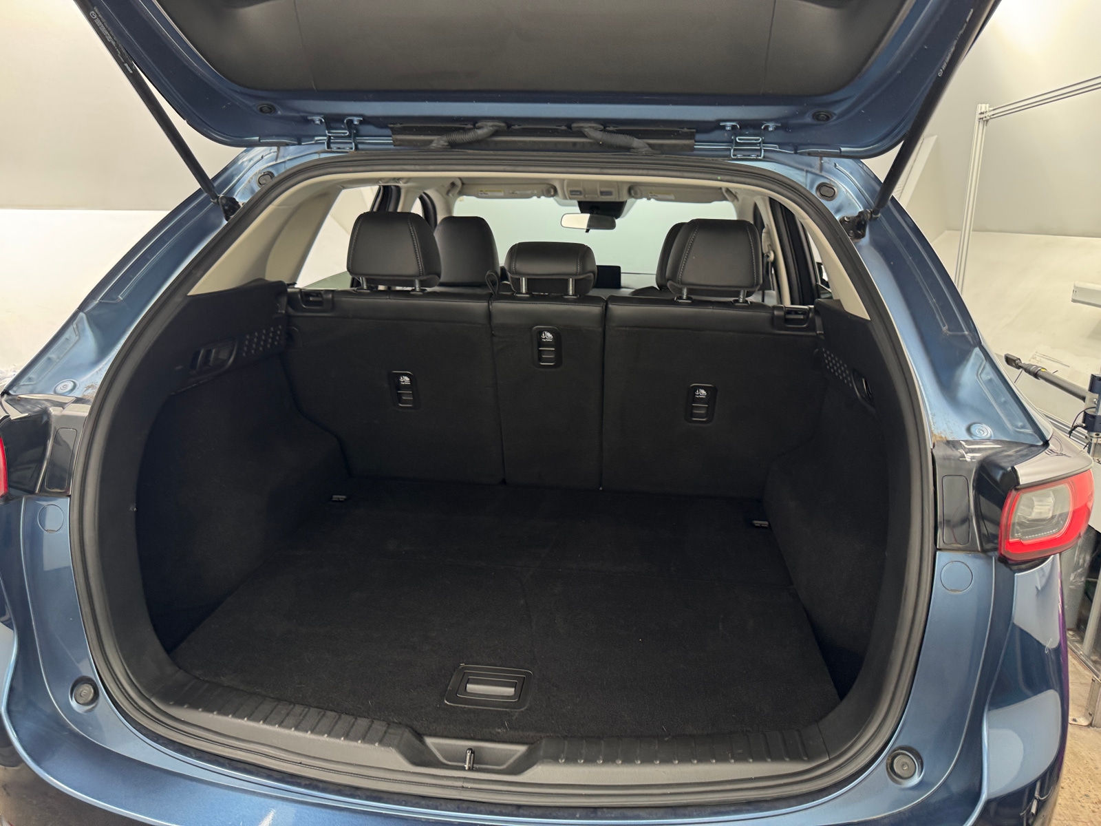 Thumbnail: 2023 Mazda CX-5 - 6