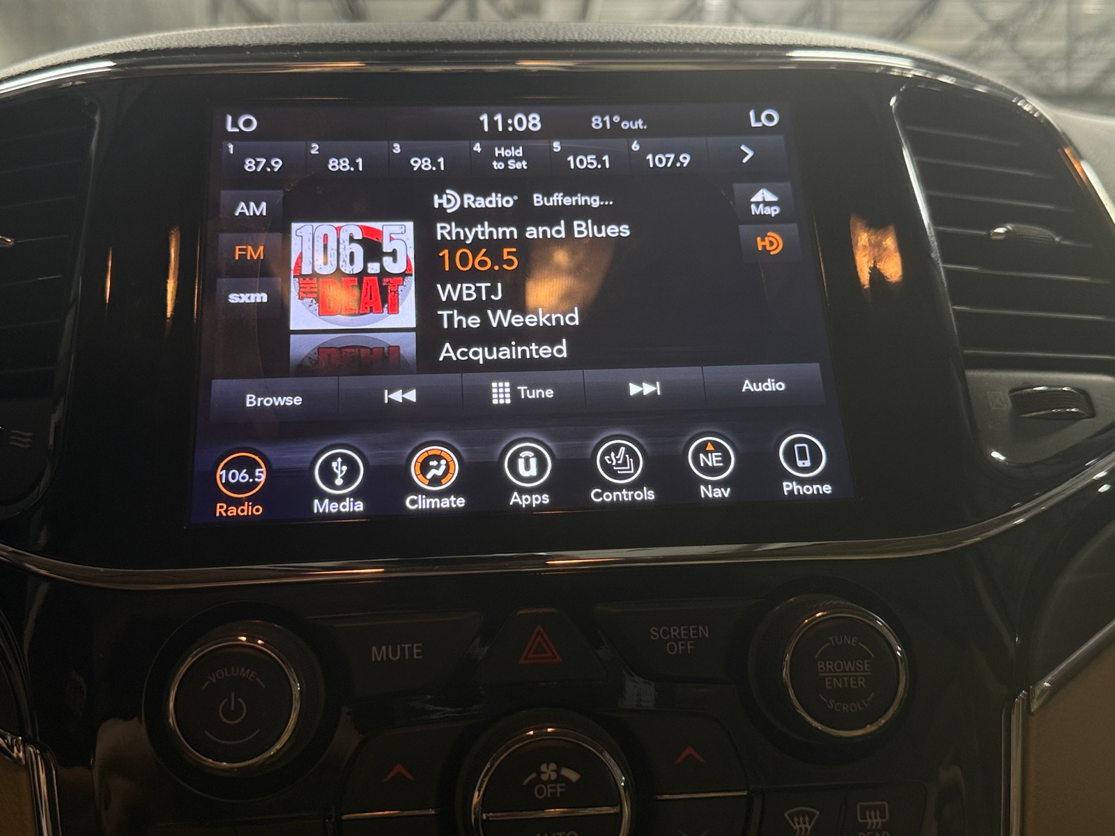 Thumbnail: 2019 Jeep Grand Cherokee - 3