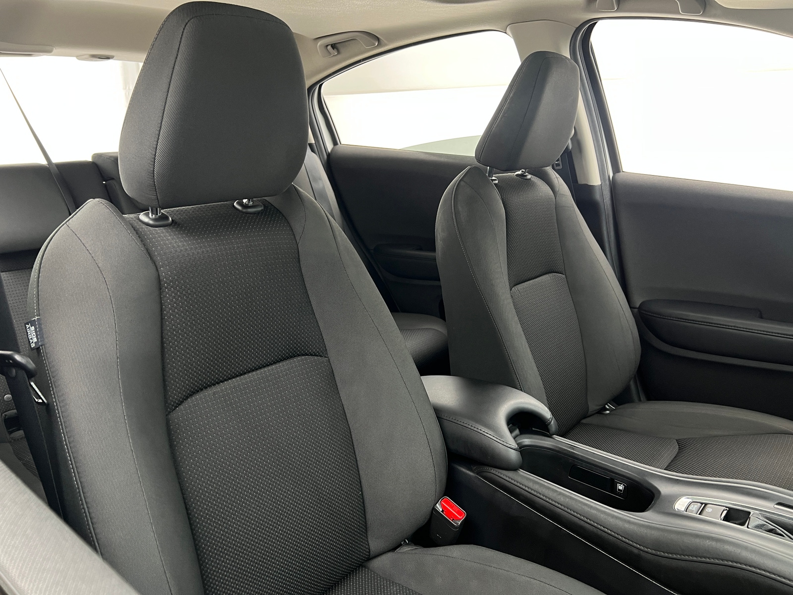 Thumbnail: 2019 Honda HR-V - 2