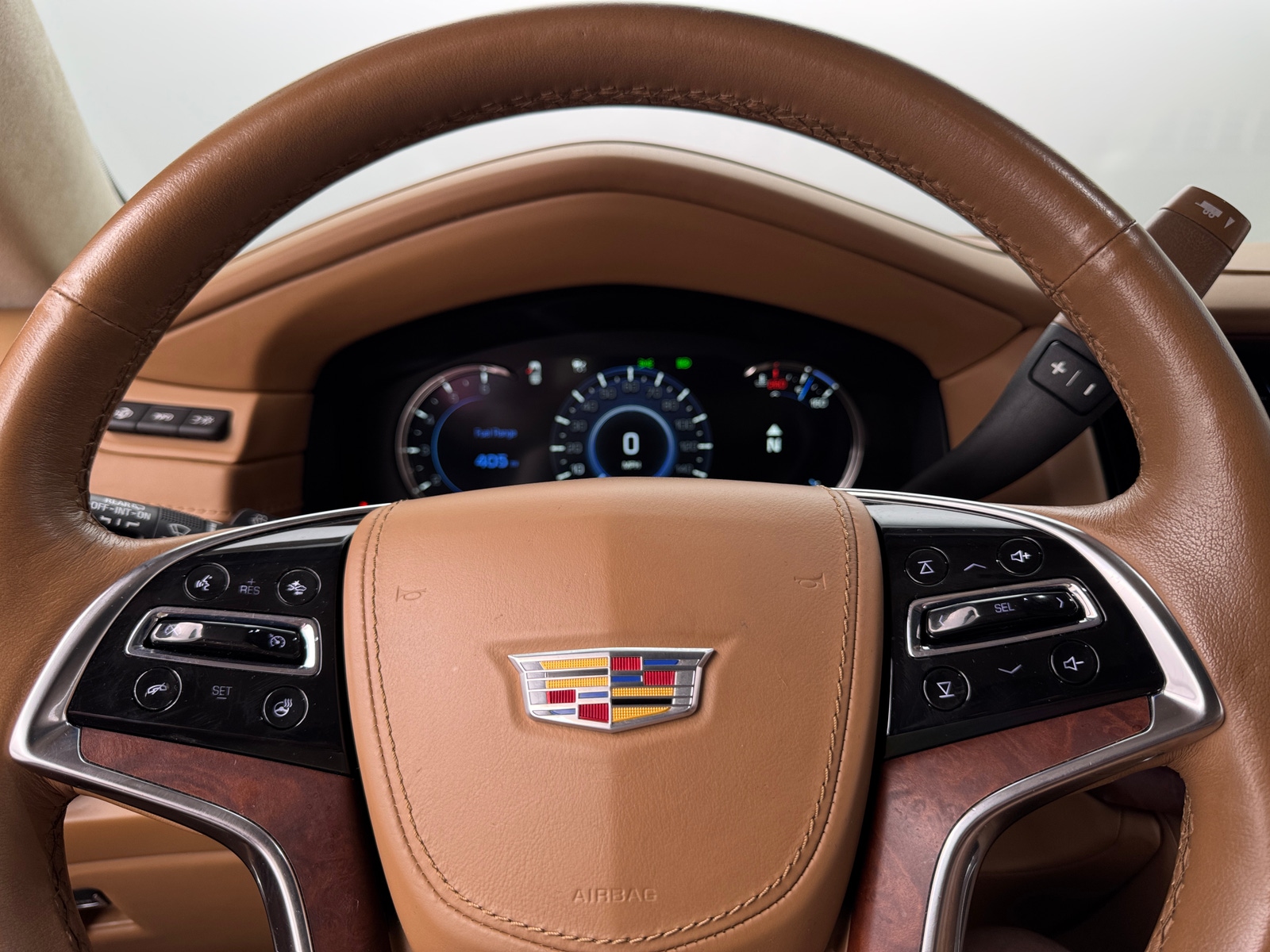 Thumbnail: 2016 Cadillac Escalade - 4