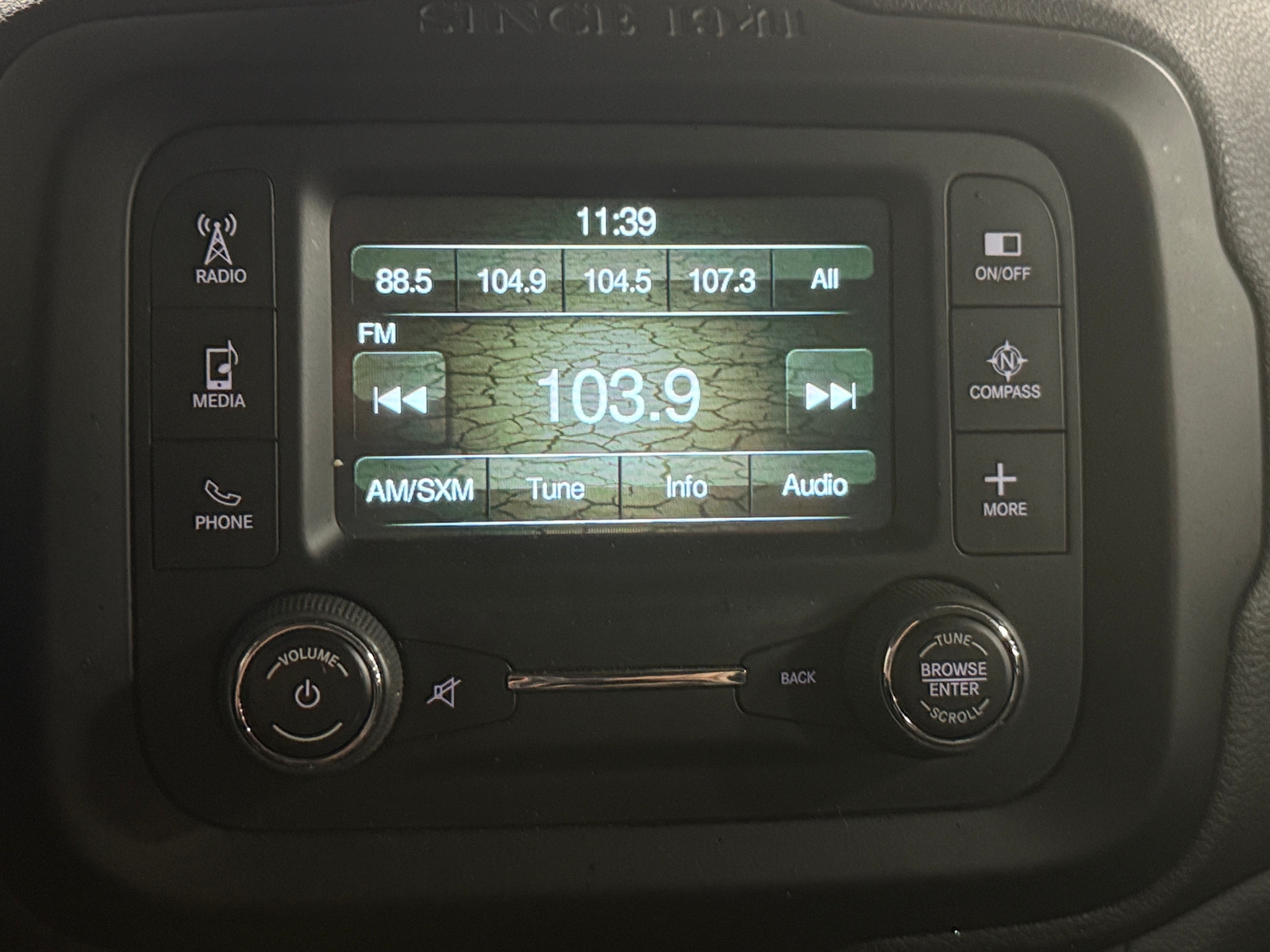 Thumbnail: 2015 Jeep Renegade - 3