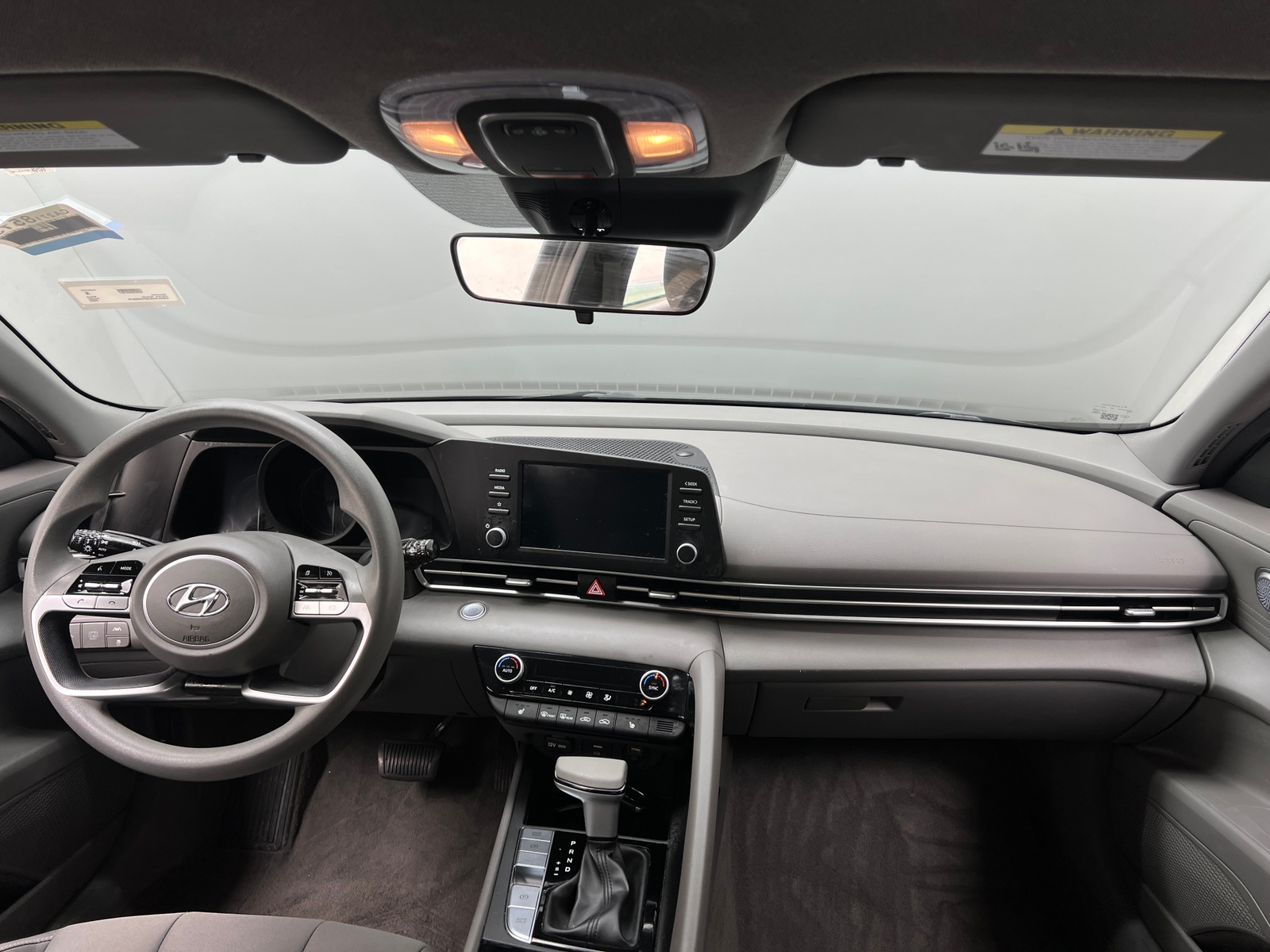 Thumbnail: 2023 Hyundai Elantra - 3