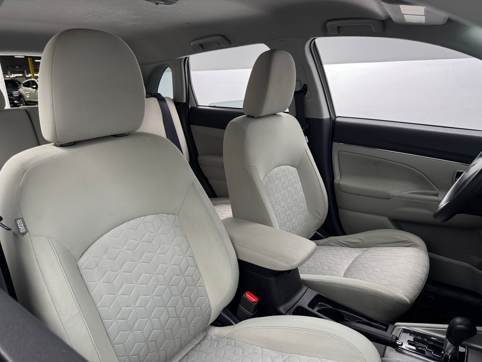 Thumbnail: 2021 Mitsubishi Outlander Sport - 2