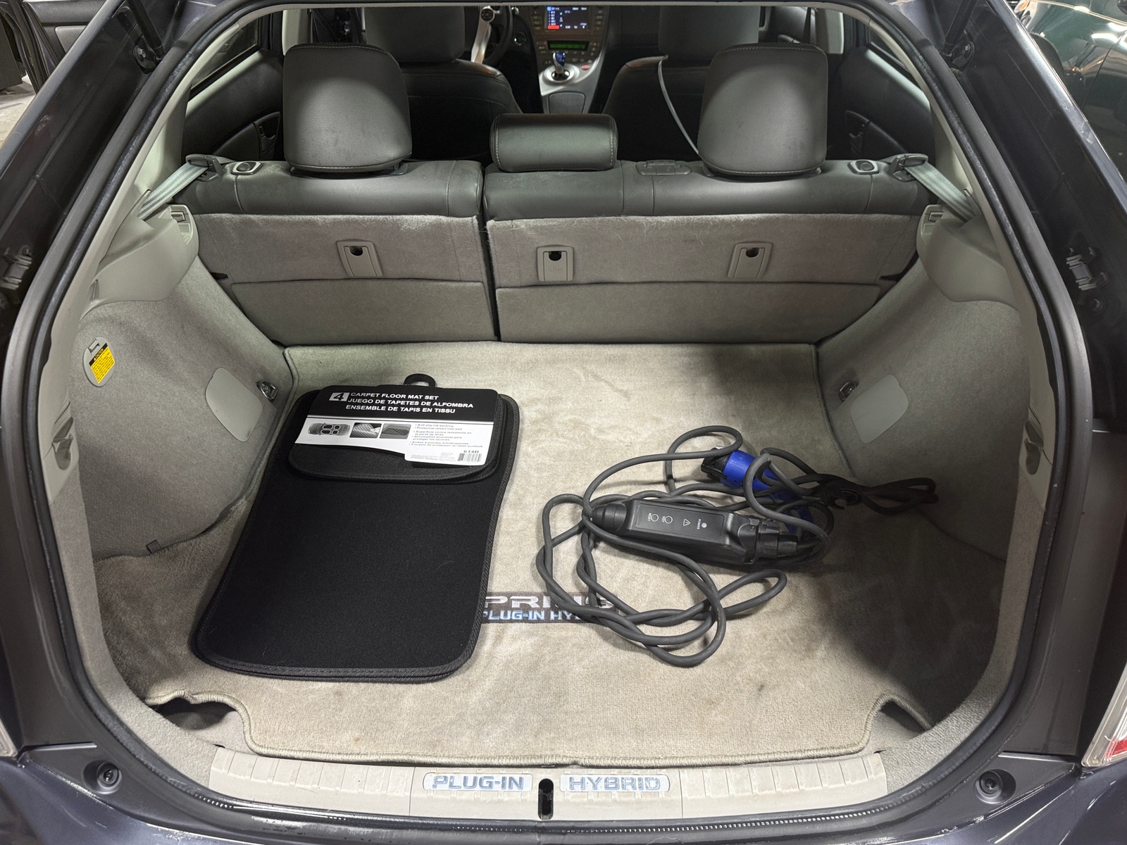 Thumbnail: 2015 Toyota Prius - 6