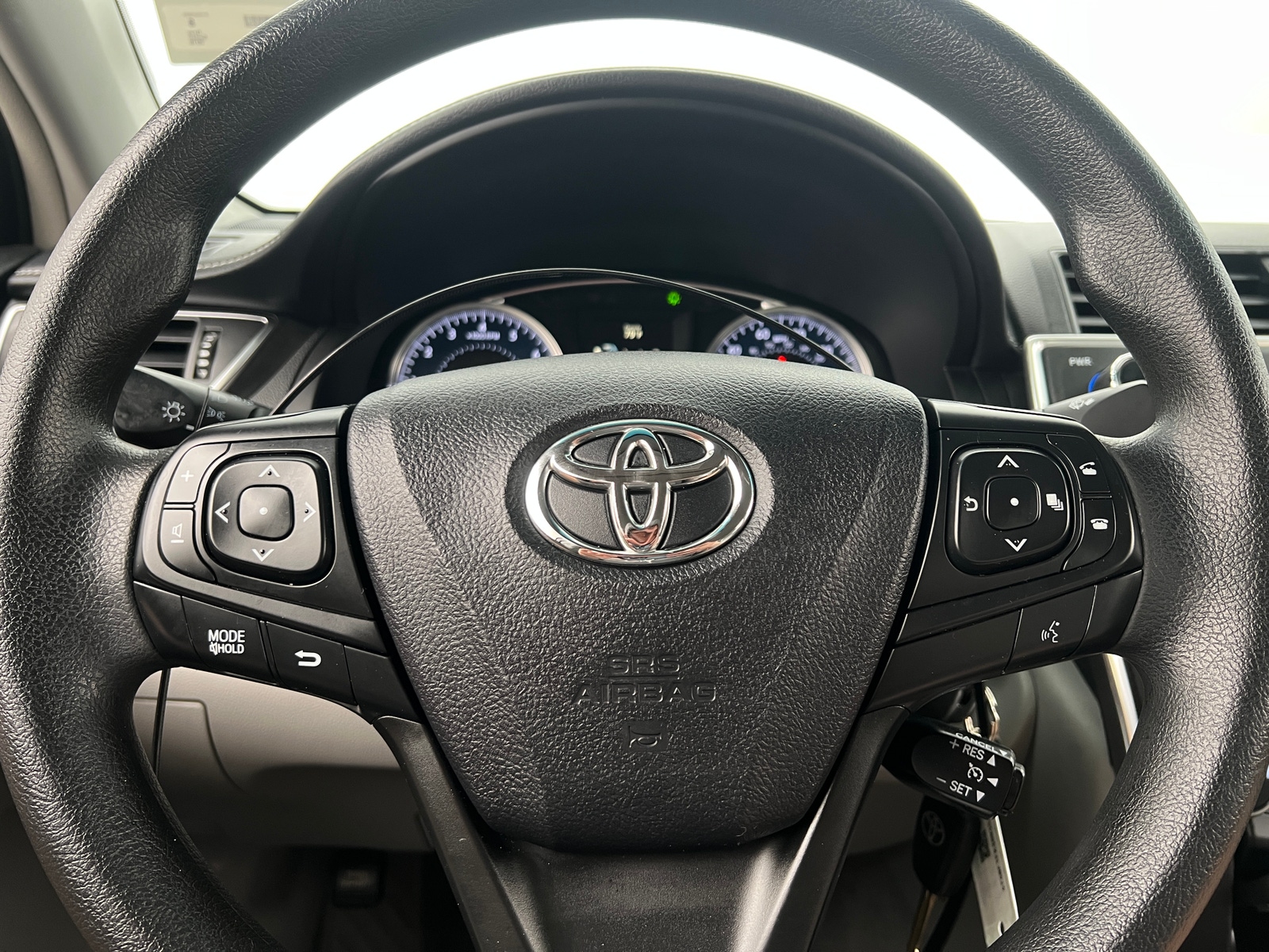 Thumbnail: 2016 Toyota Camry - 5