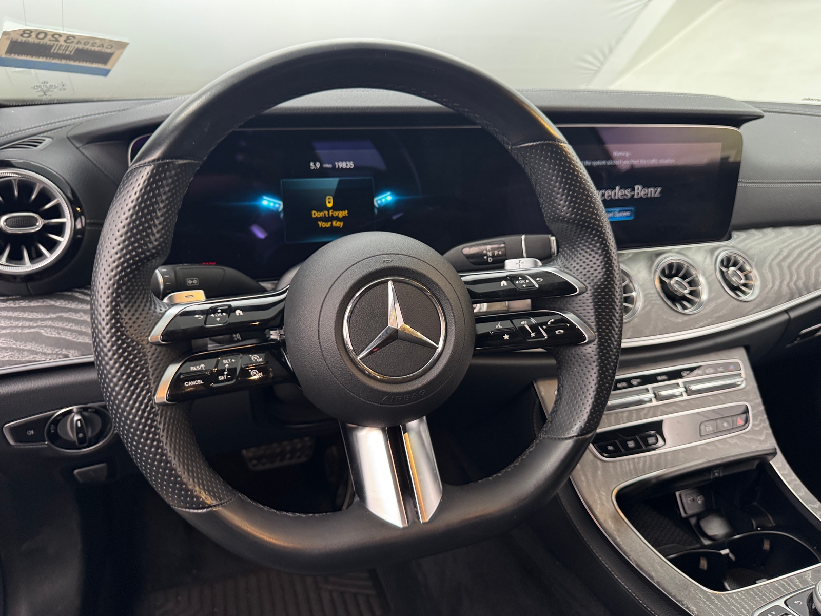 Thumbnail: 2021 Mercedes-Benz E-Class - 4