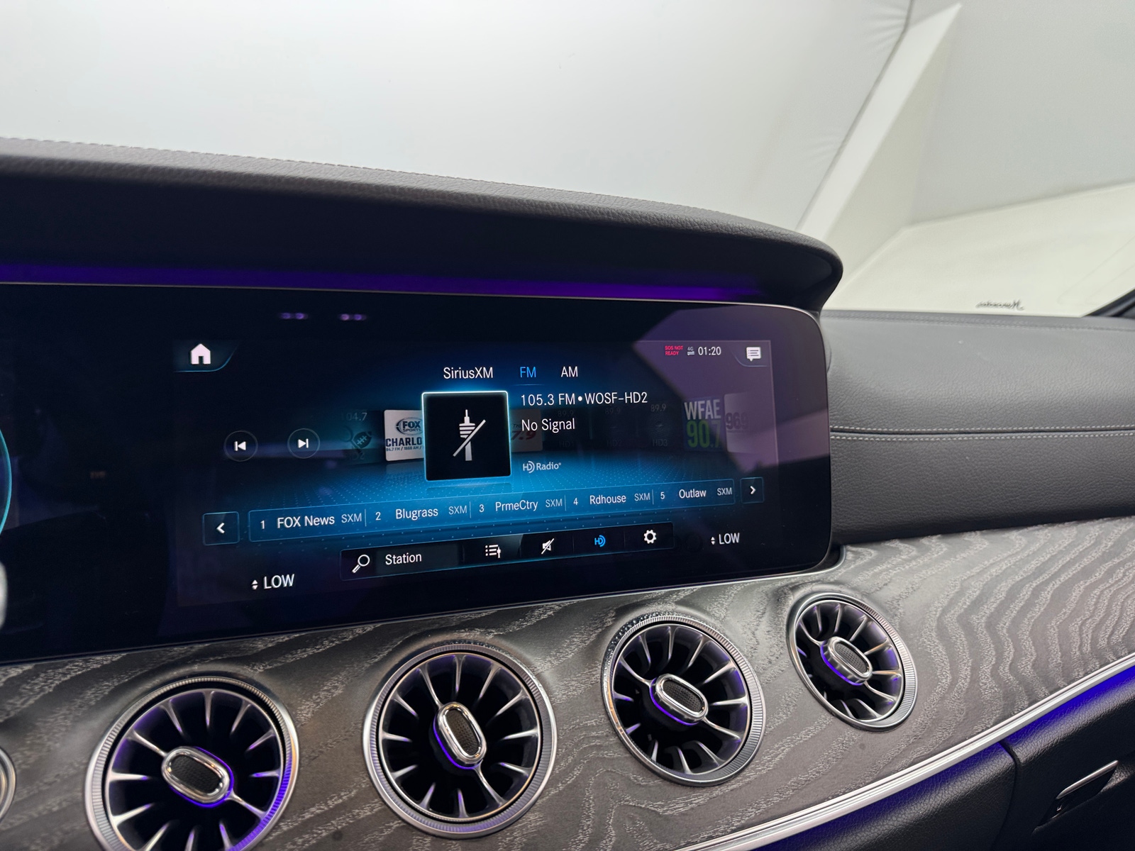 Thumbnail: 2021 Mercedes-Benz E-Class - 3