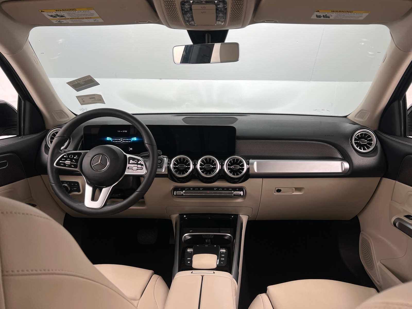Thumbnail: 2022 Mercedes-Benz GLB - 2