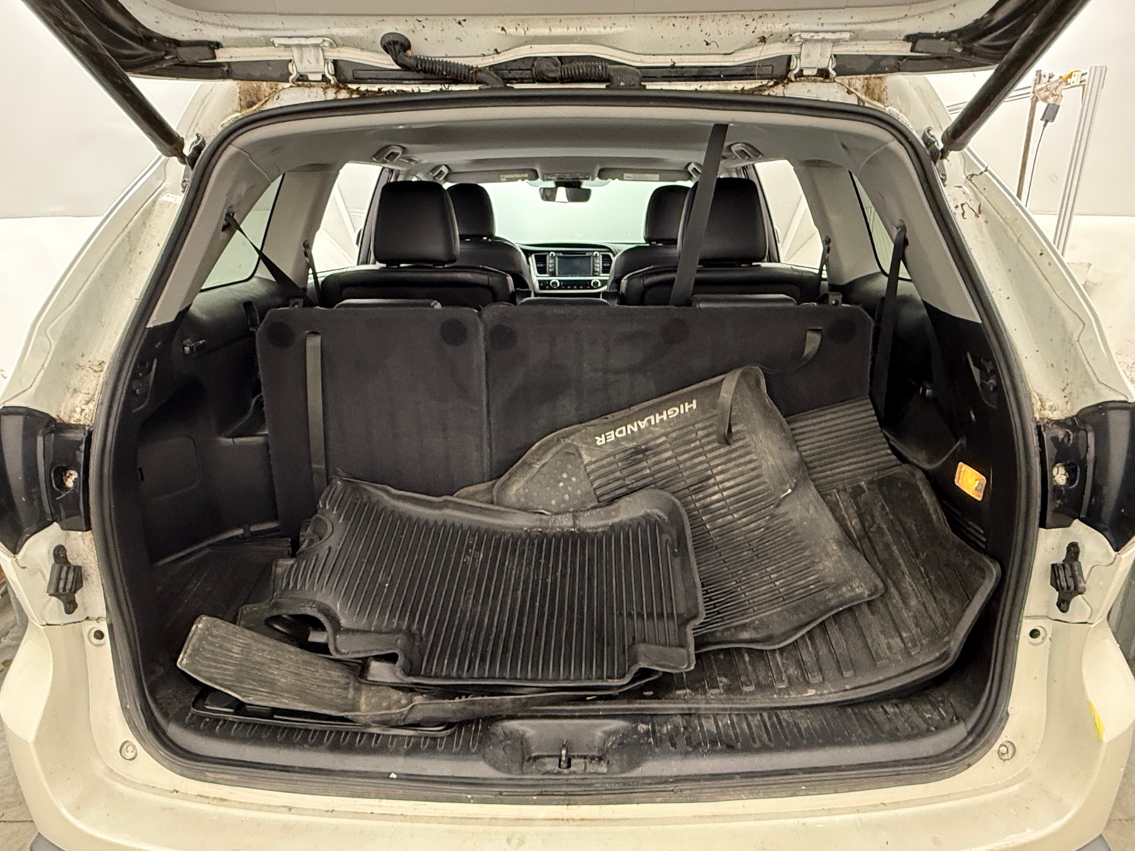 Thumbnail: 2019 Toyota Highlander - 6