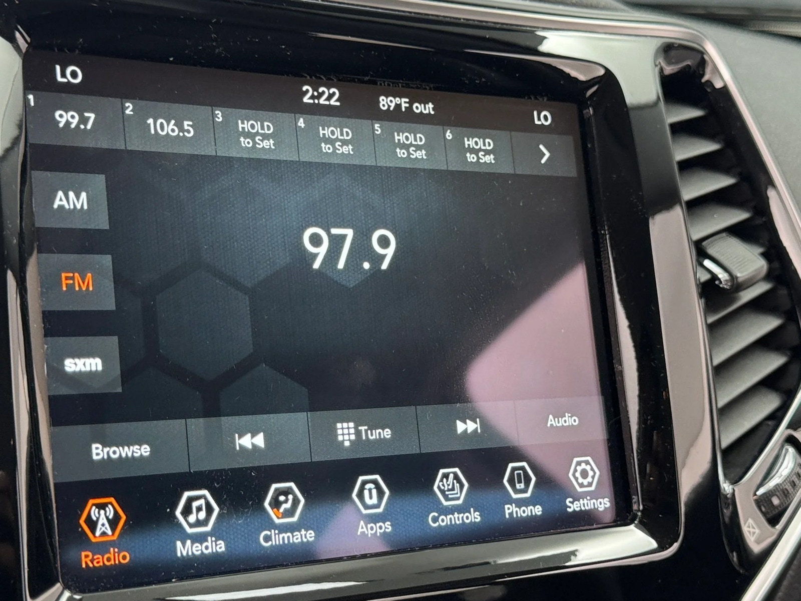 Thumbnail: 2020 Jeep Cherokee - 3