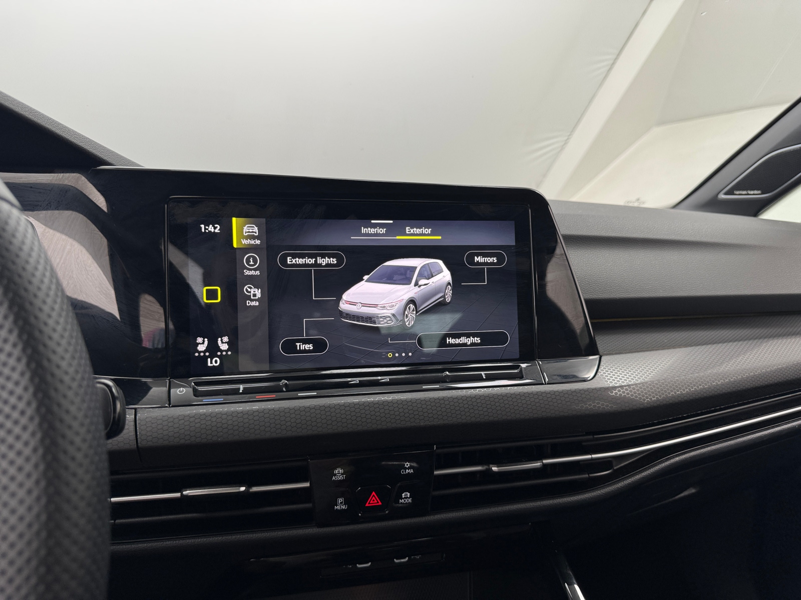 Thumbnail: 2023 Volkswagen Golf - 4