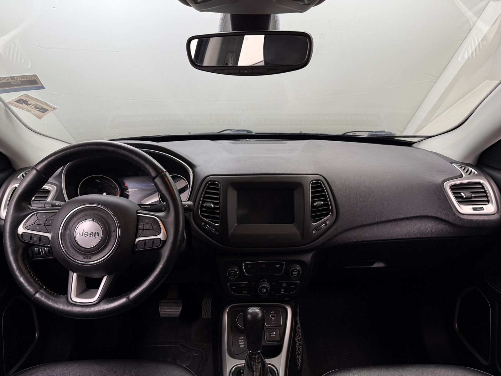 Thumbnail: 2018 Jeep Compass - 3