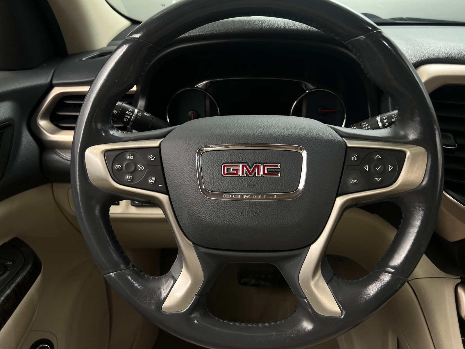 Thumbnail: 2021 GMC Acadia - 4