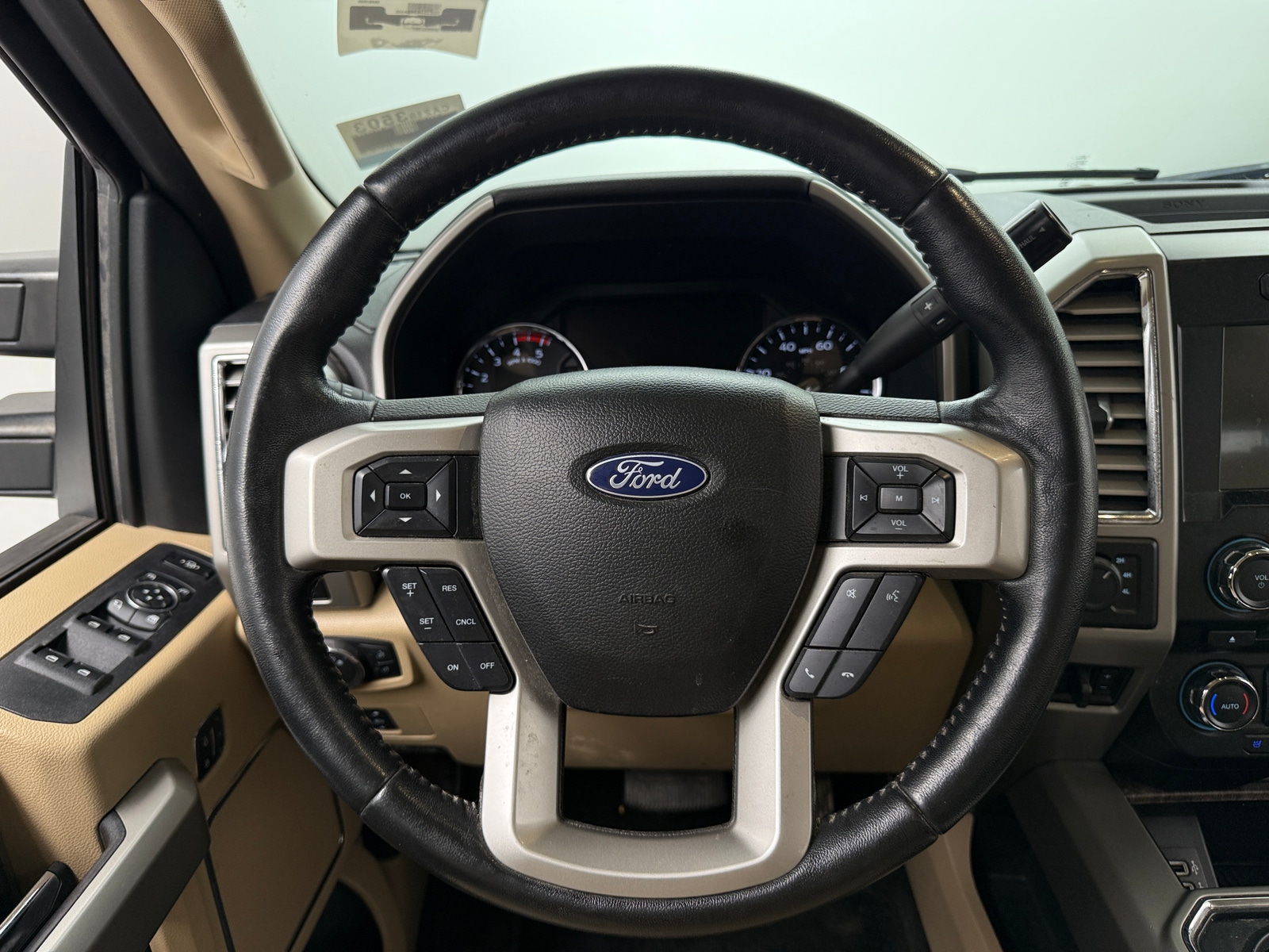 Thumbnail: 2017 Ford Econoline - 4