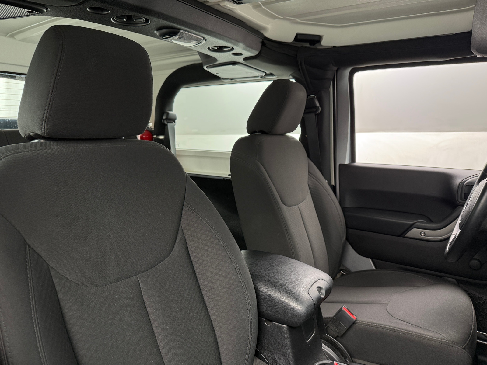 Thumbnail: 2015 Jeep Wrangler - 2