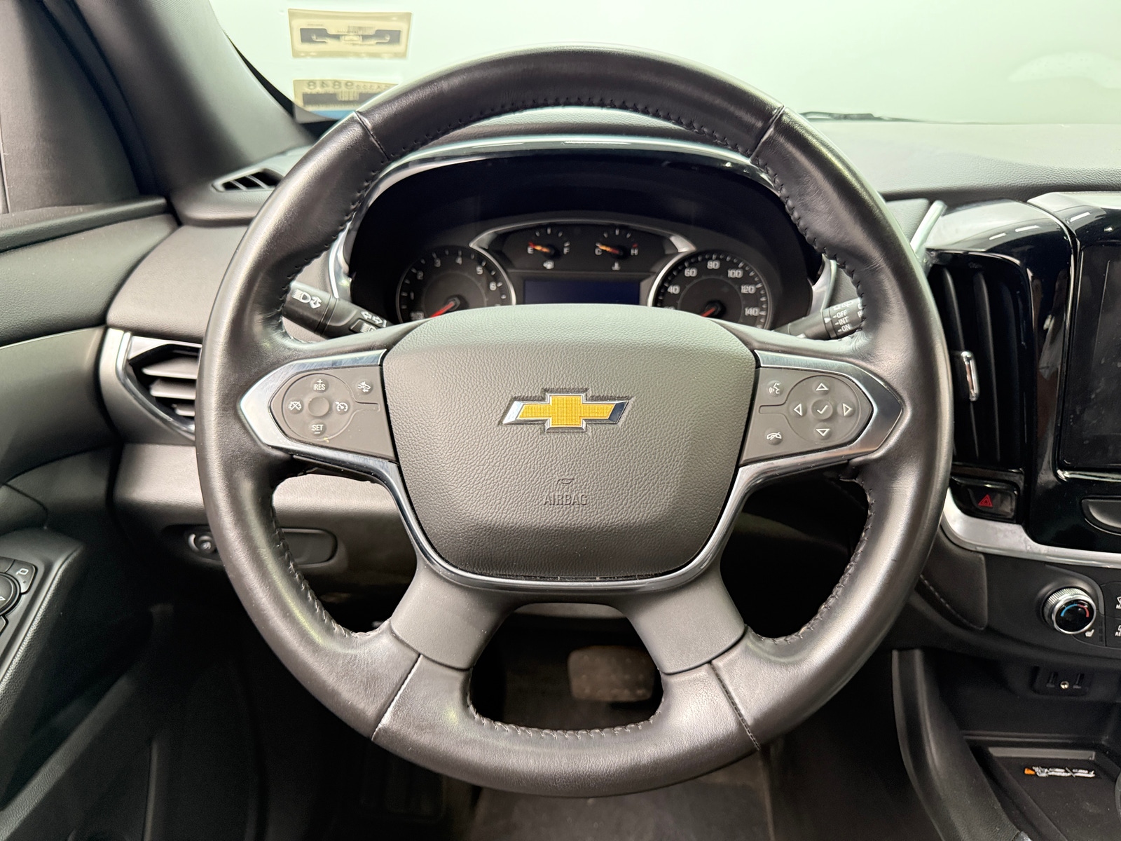 Thumbnail: 2022 Chevrolet Traverse - 5