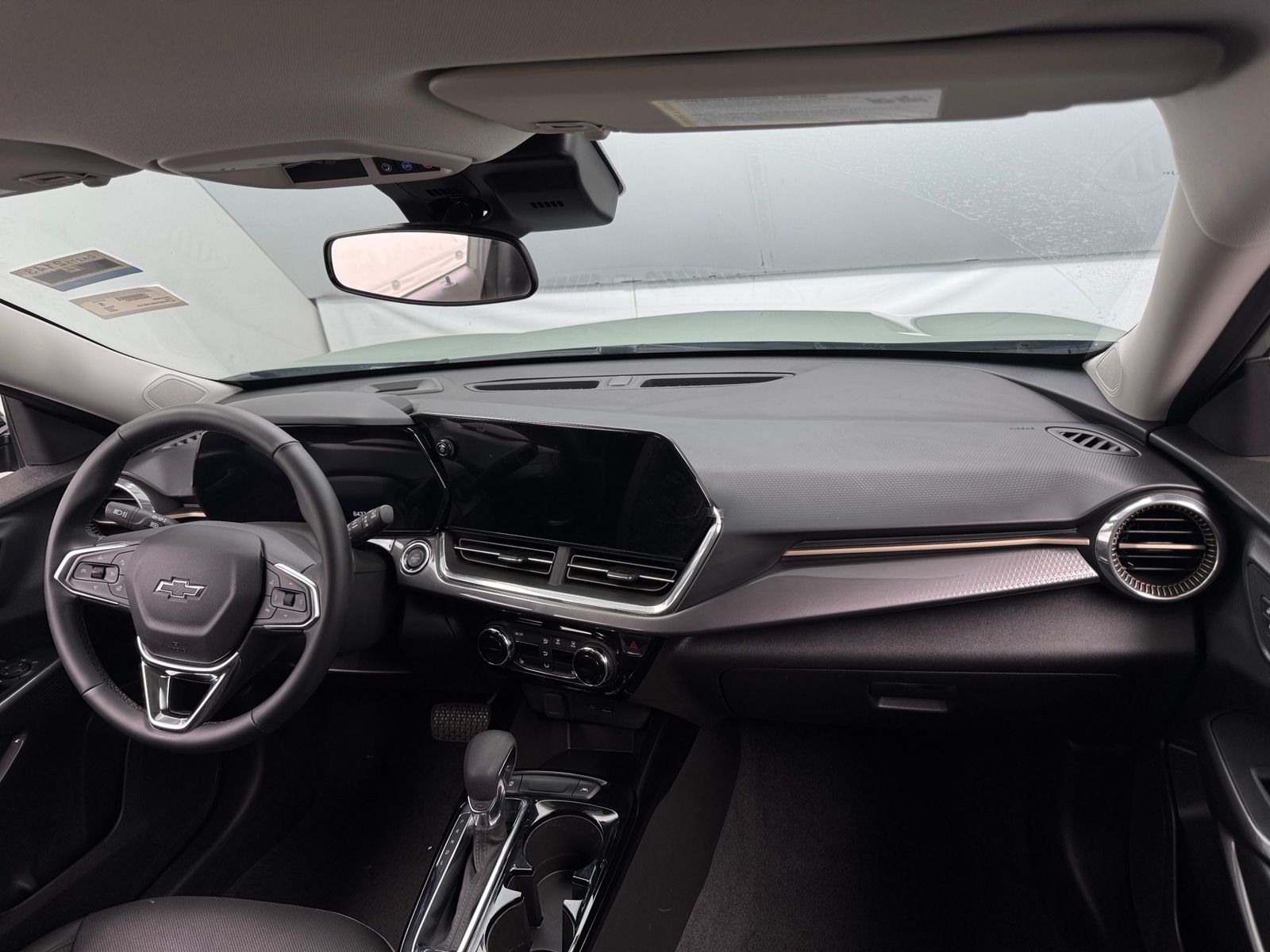 Thumbnail: 2025 Chevrolet Trax - 2