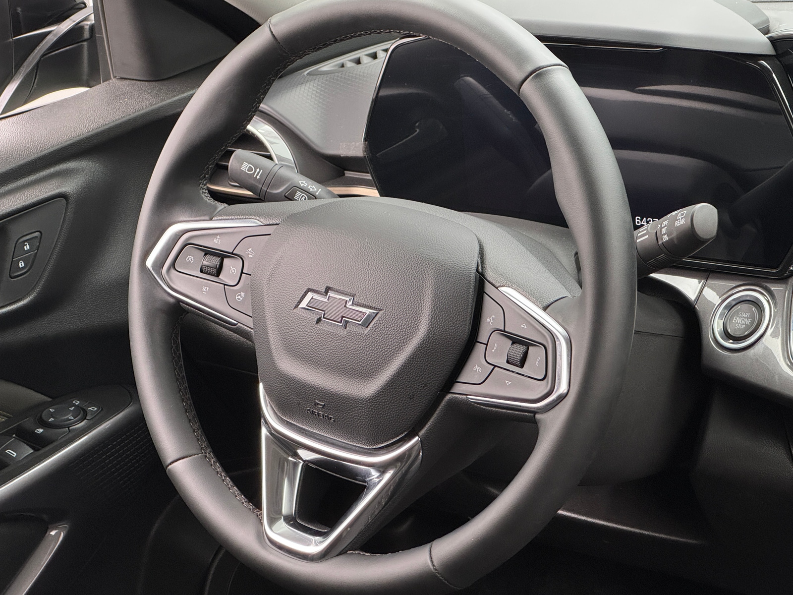 Thumbnail: 2025 Chevrolet Trax - 4