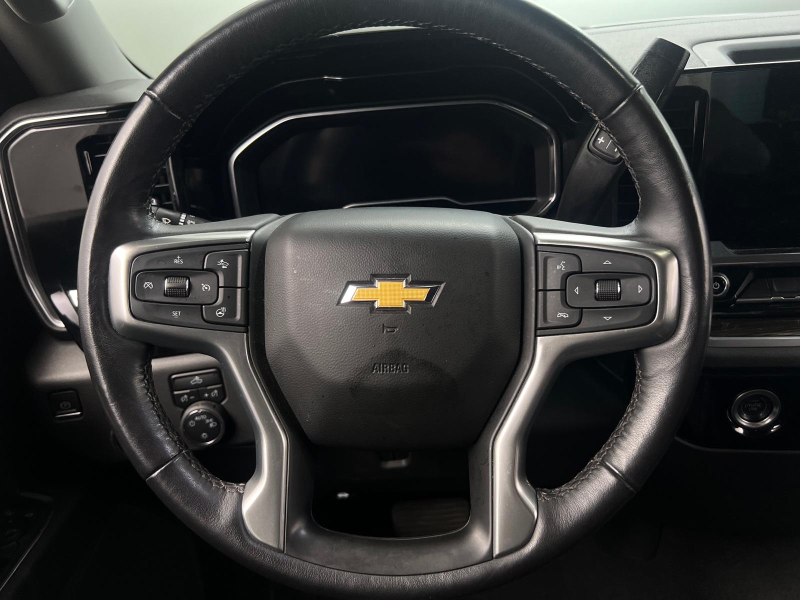 Thumbnail: 2022 Chevrolet Silverado 1500 - 5